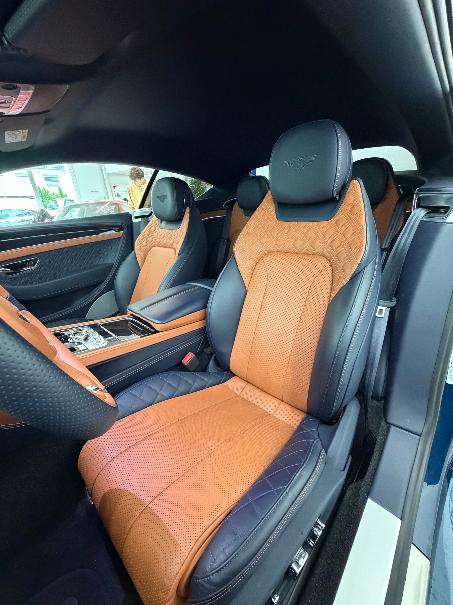 BENTLEY Continental GT 6.0 W12-image-9