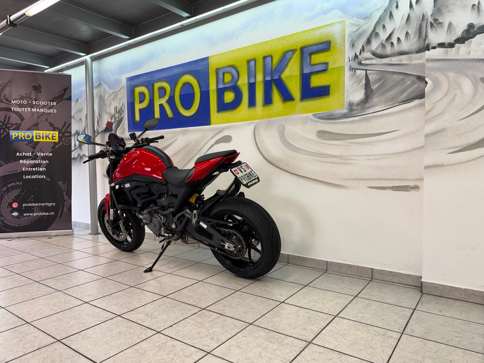 DUCATI Monster + 937-showroom-element-3
