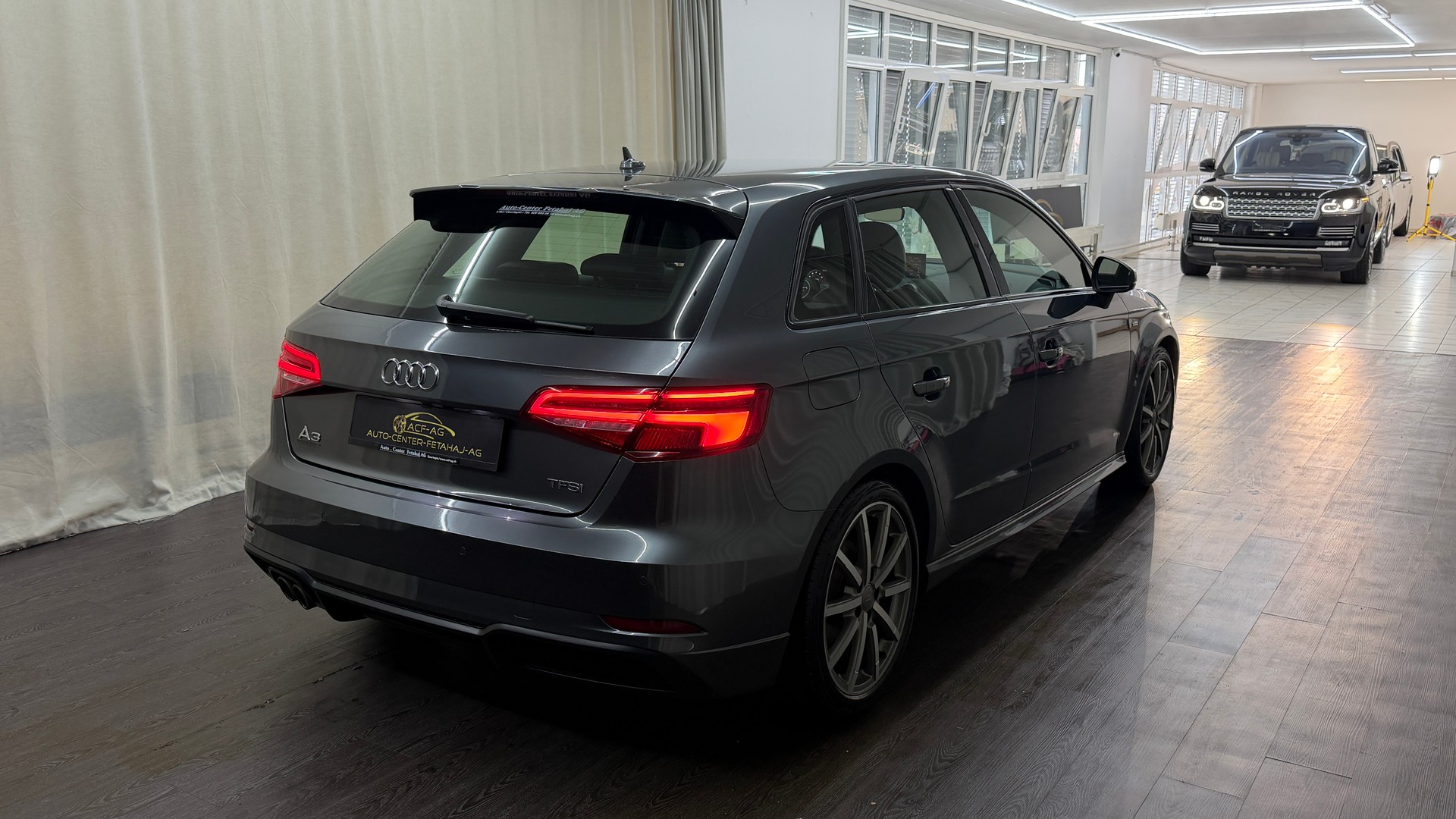 AUDI A3 Sportback 1.5 TFSI S-tronic Sport-showroom-element-3