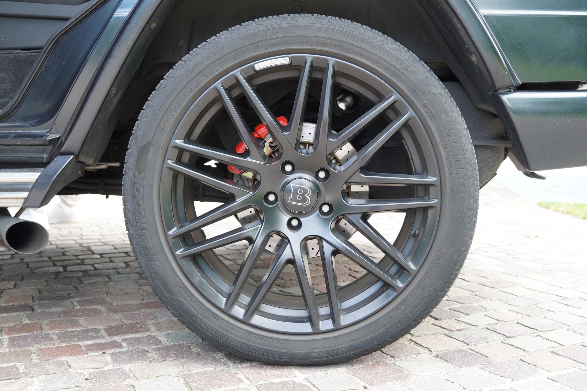 MERCEDES-BENZ G 63 AMG EDITION 463 mit BRABUS-Auspuffanlage-image-14