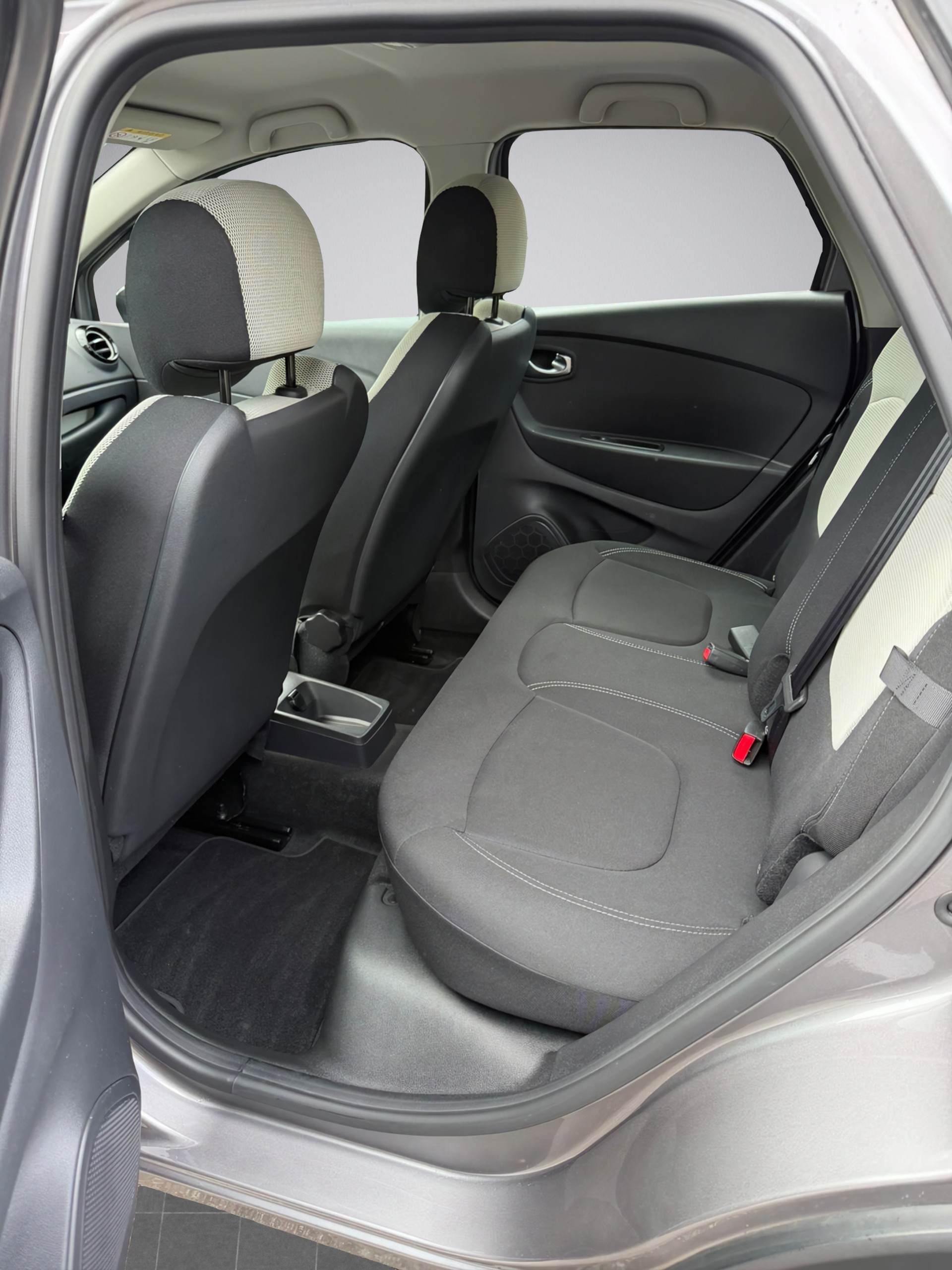 RENAULT Captur 0.9 12V Zen Benziner-image-10