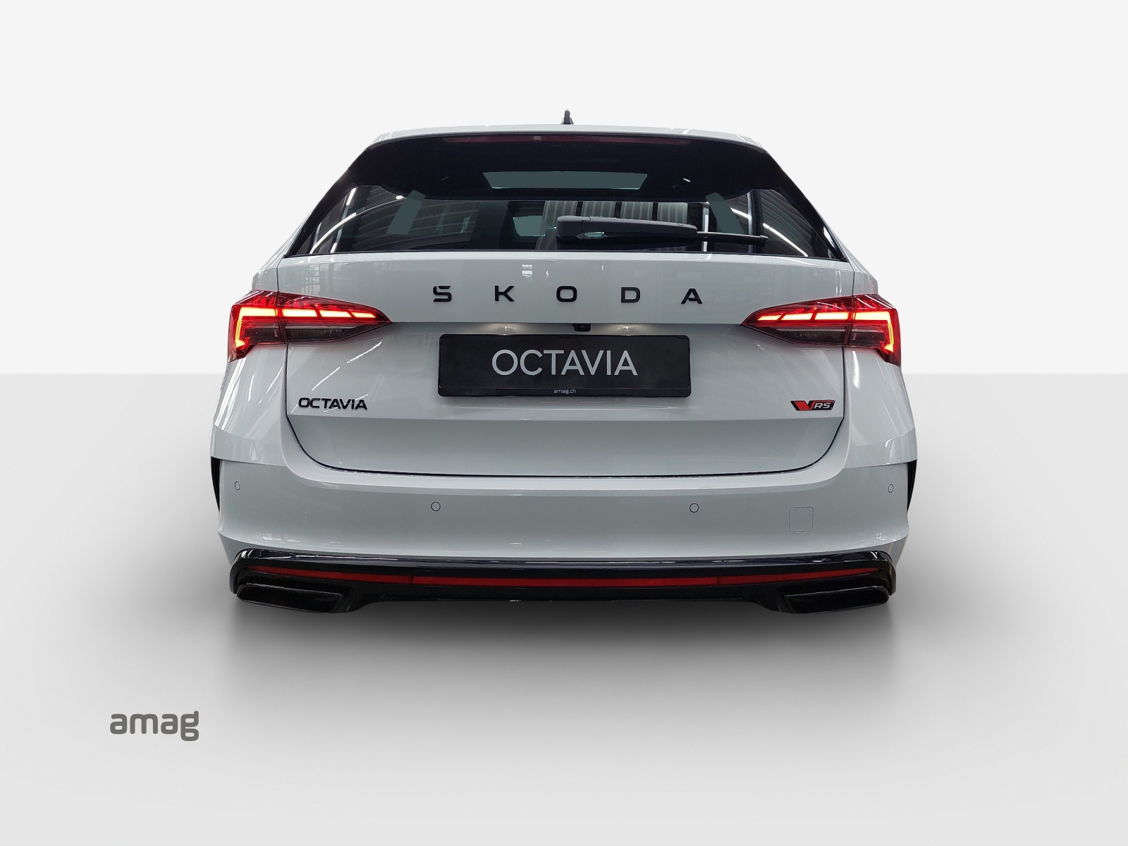 SKODA Octavia Combi 2.0 TSI DSG RS-showroom-element-3
