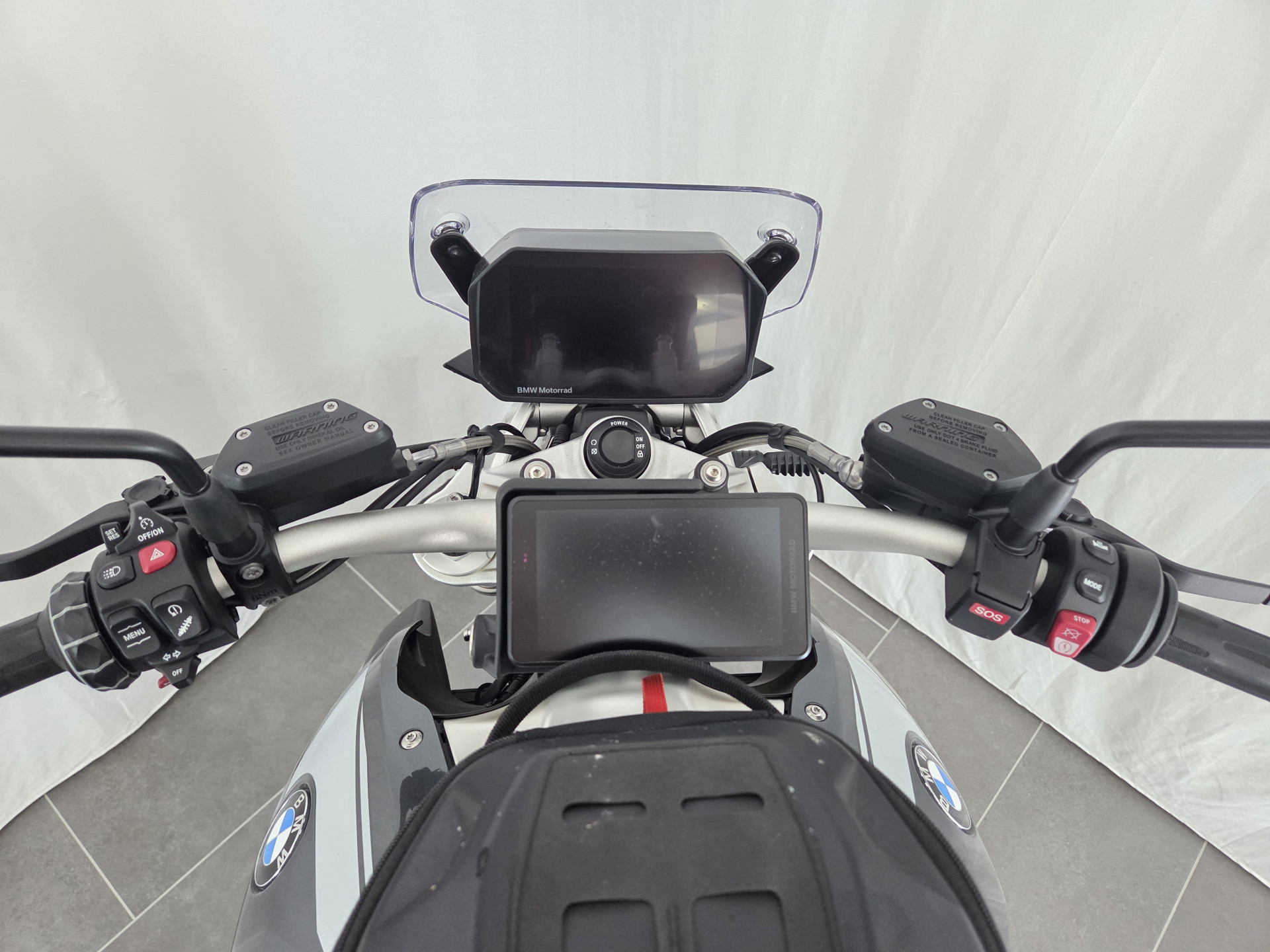 BMW R 1250 R Exclusive-image-4