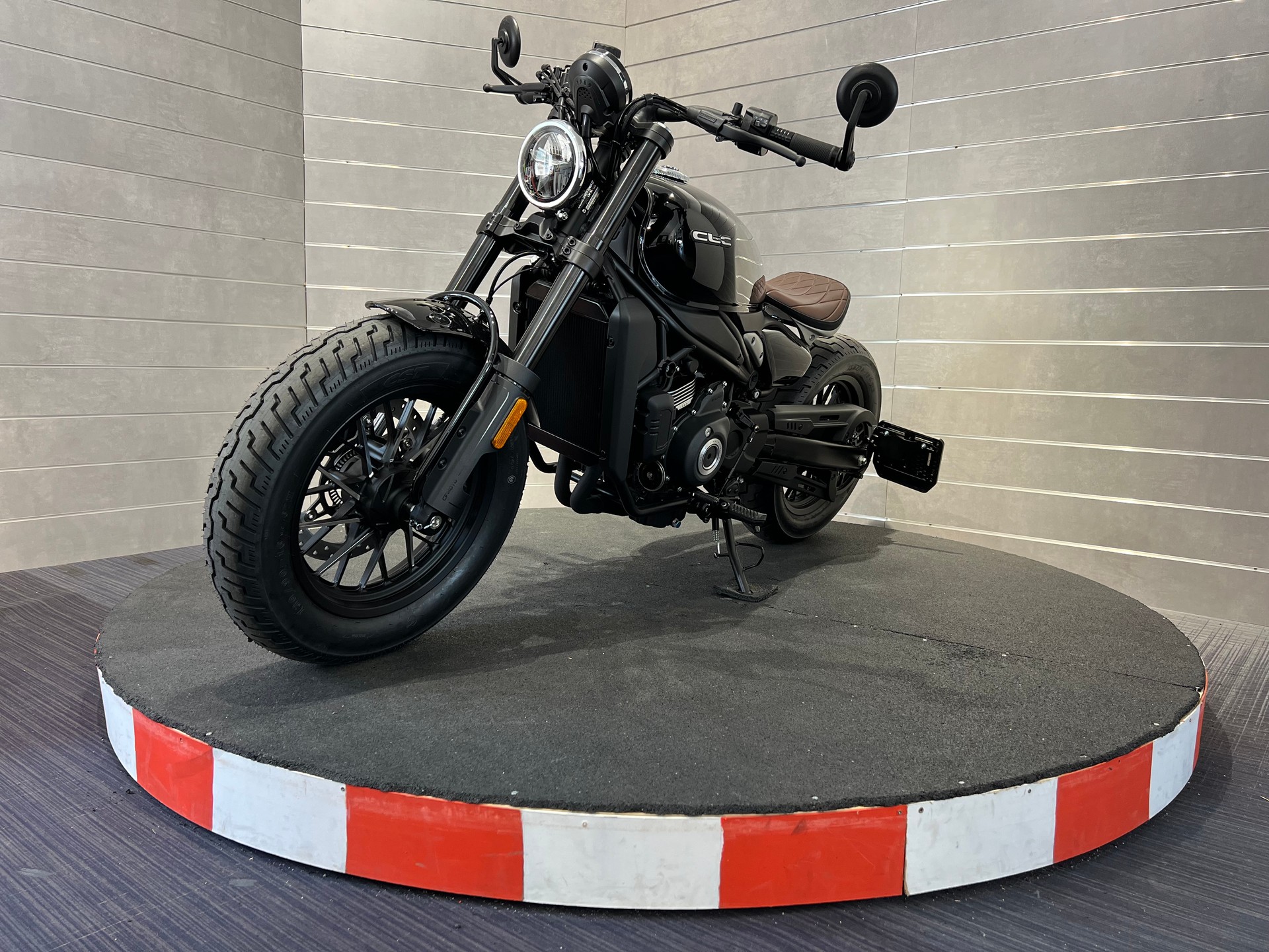 CF MOTO BOBBER-image-0