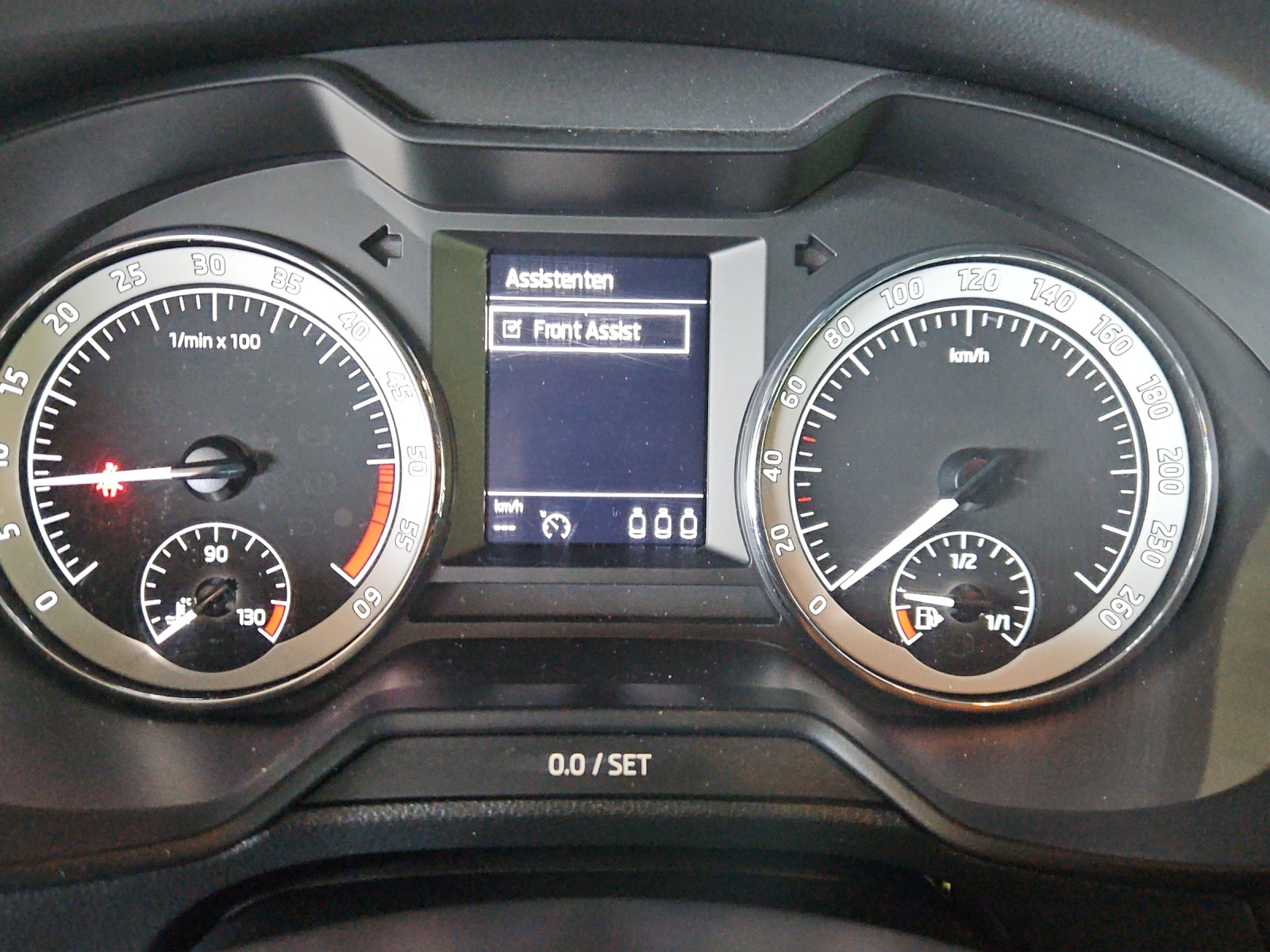 SKODA Octavia Combi 2.0 TDI Style 4x4-image-11