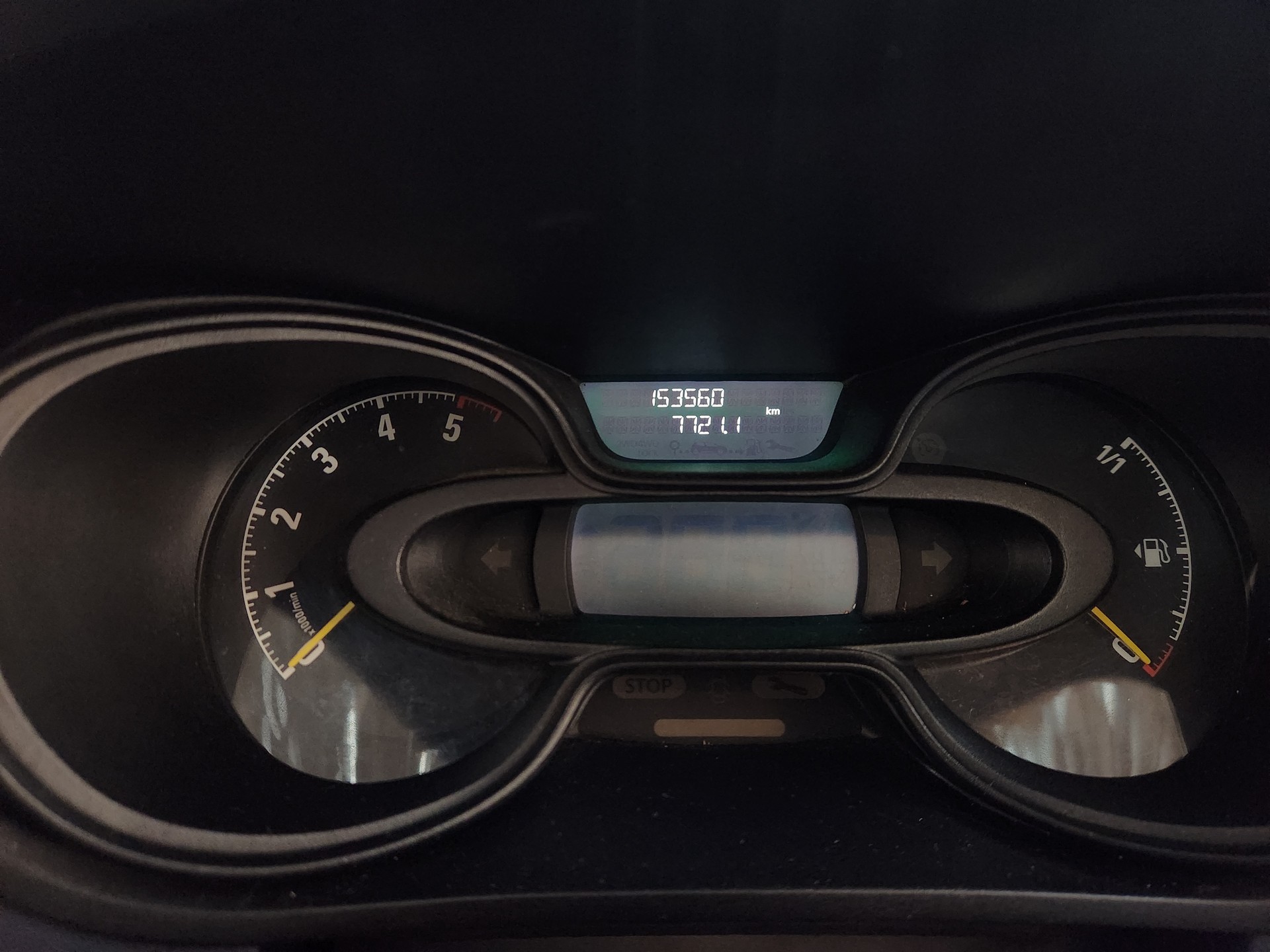 OPEL VIVARO-image-7