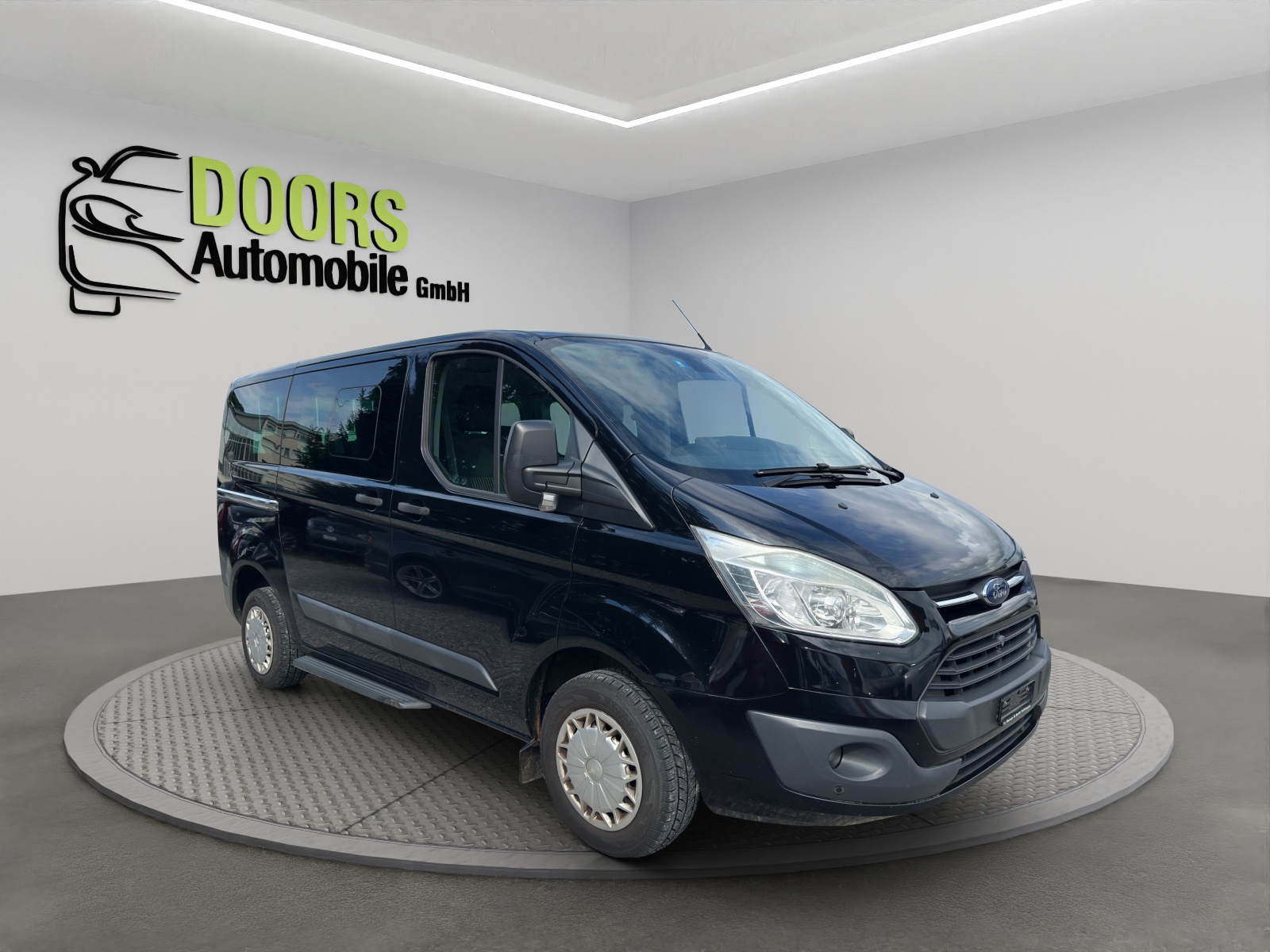 FORD Tourneo Custom 300 L1H1 Limited