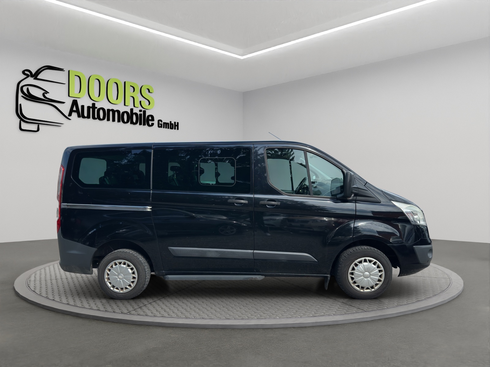 FORD Tourneo Custom 300 L1H1 Limited-image-7
