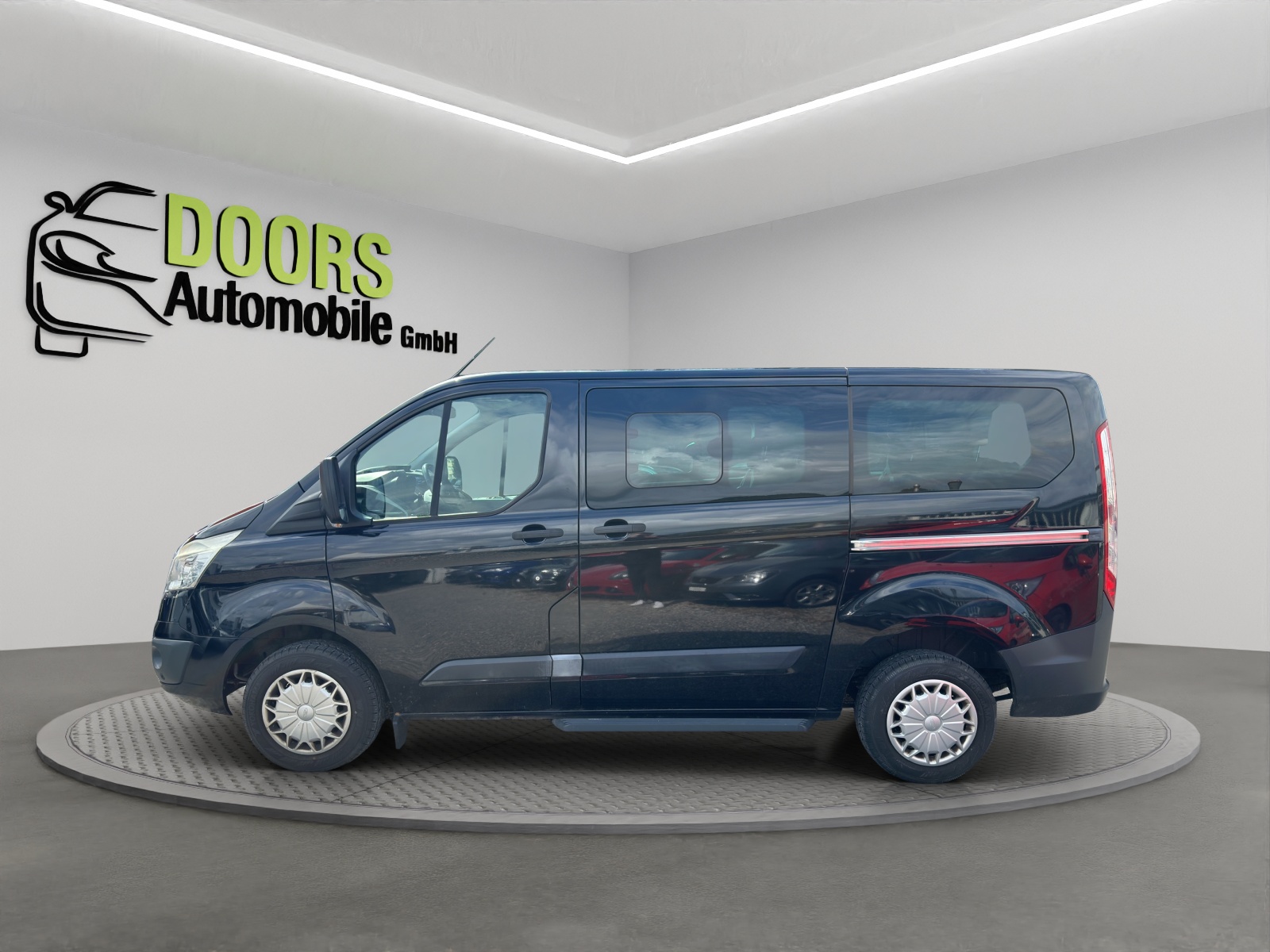 FORD Tourneo Custom 300 L1H1 Limited-image-6
