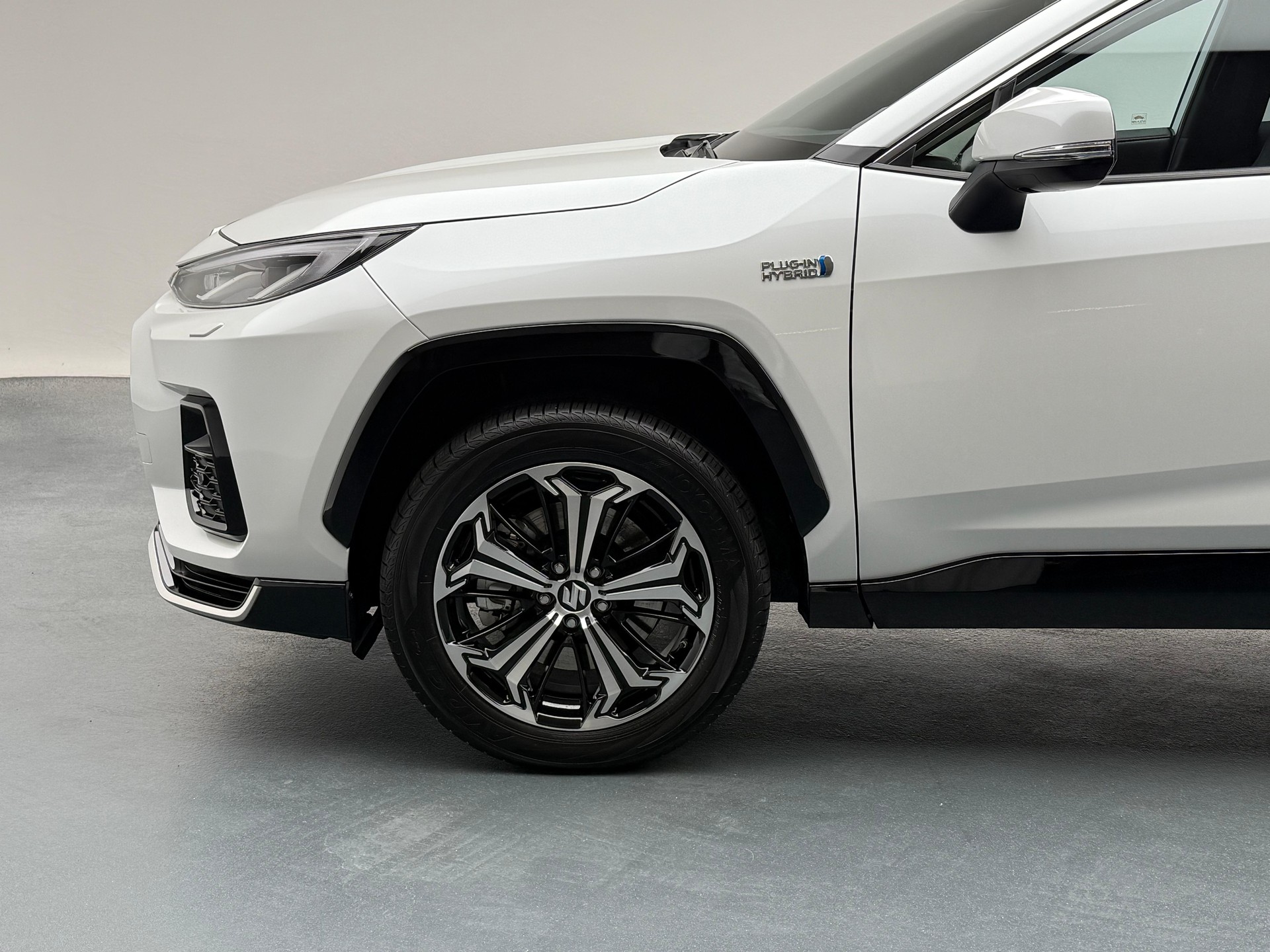 SUZUKI Across 2.5 PHEV Compact Top 4x4-showroom-element-2