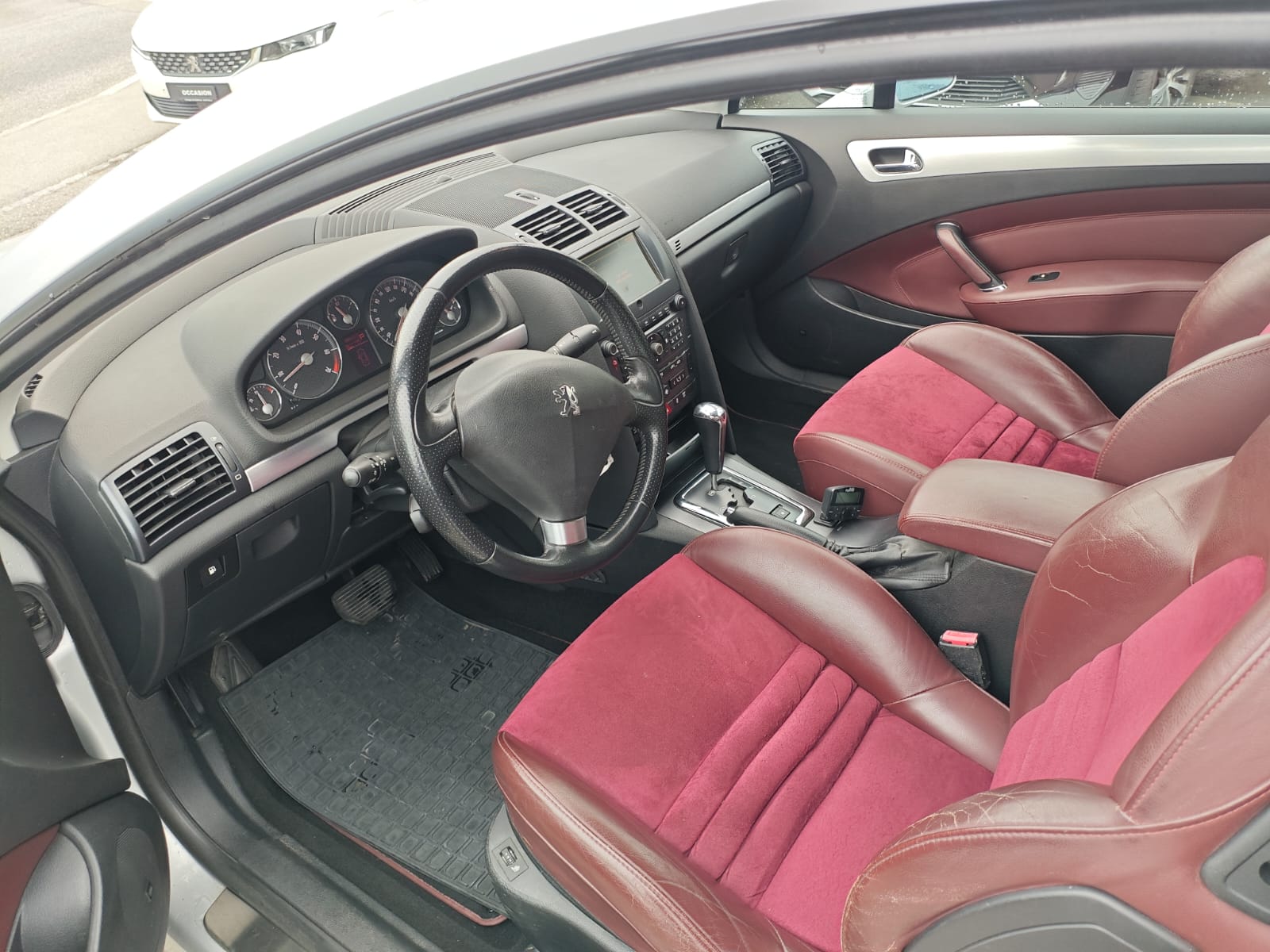 PEUGEOT 407-image-8