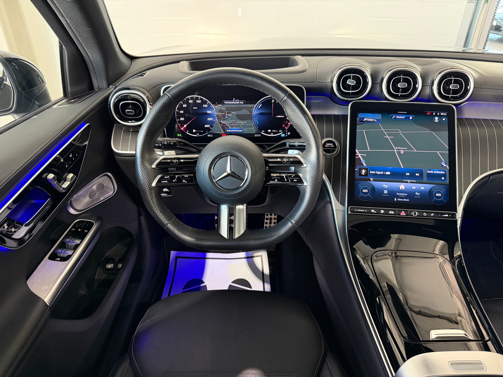 MERCEDES-BENZ GLC 400 e AMG Line 4Matic 9G-Tronic (CH) AHK 2000KG-image-7