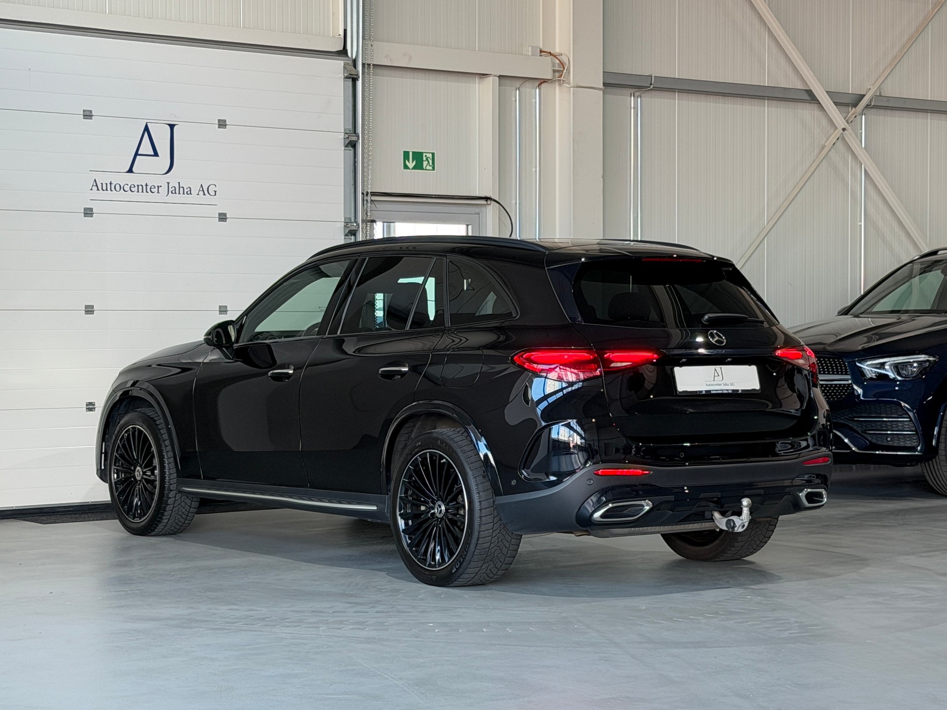 MERCEDES-BENZ GLC 400 e AMG Line 4Matic 9G-Tronic (CH) AHK 2000KG-image-21