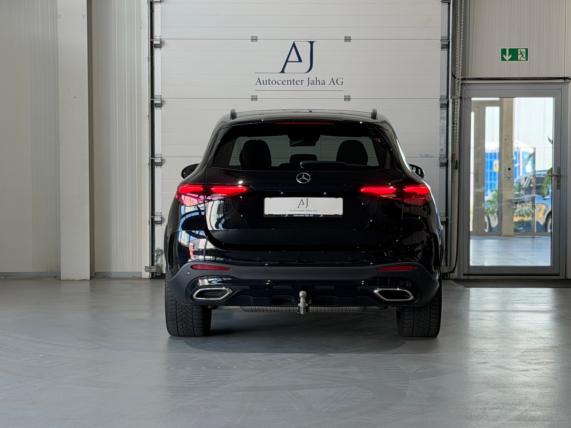 MERCEDES-BENZ GLC 400 e AMG Line 4Matic 9G-Tronic (CH) AHK 2000KG-image-22