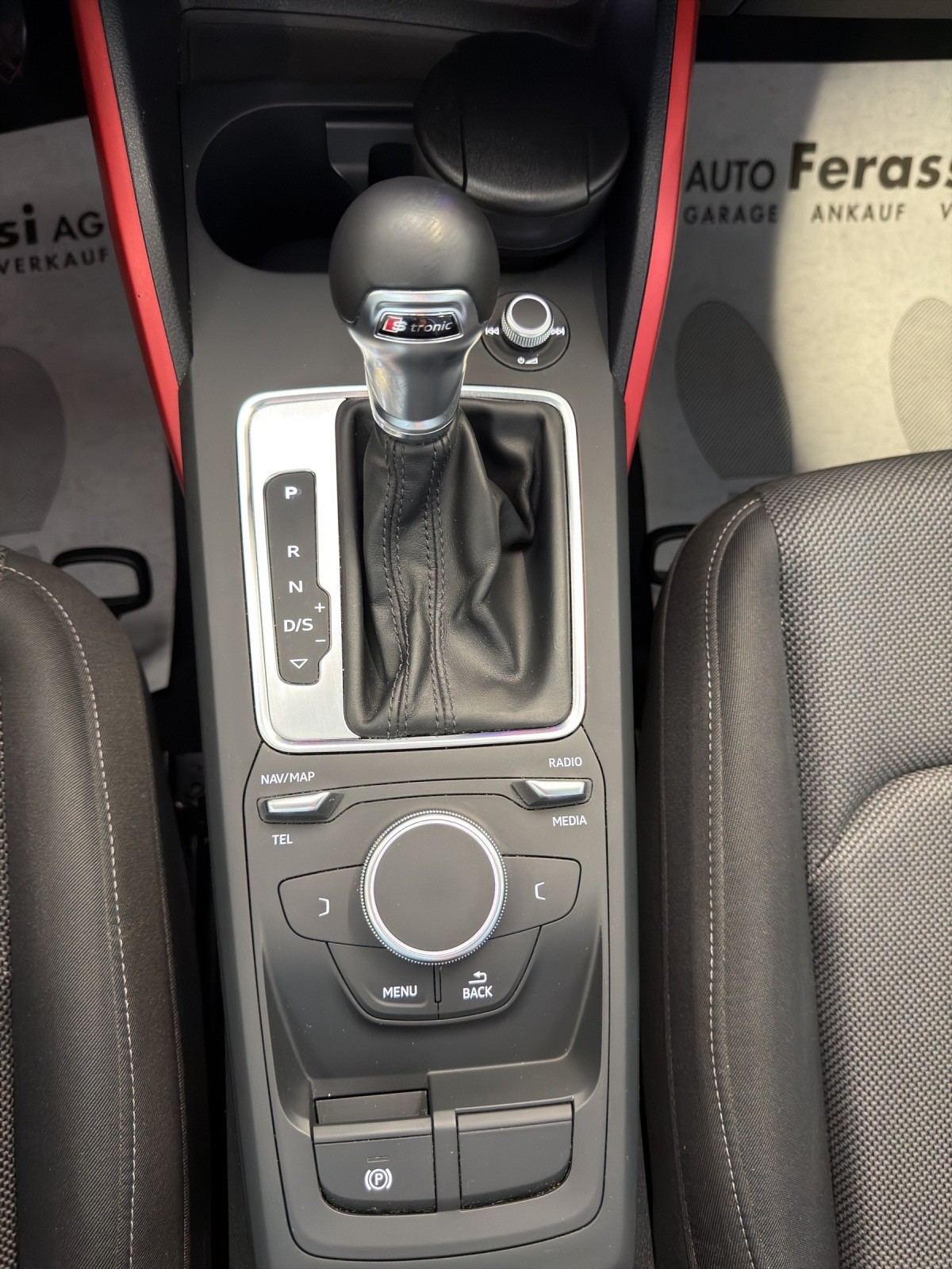 AUDI Q2 2.0 TFSI sport quattro S-tronic-image-23