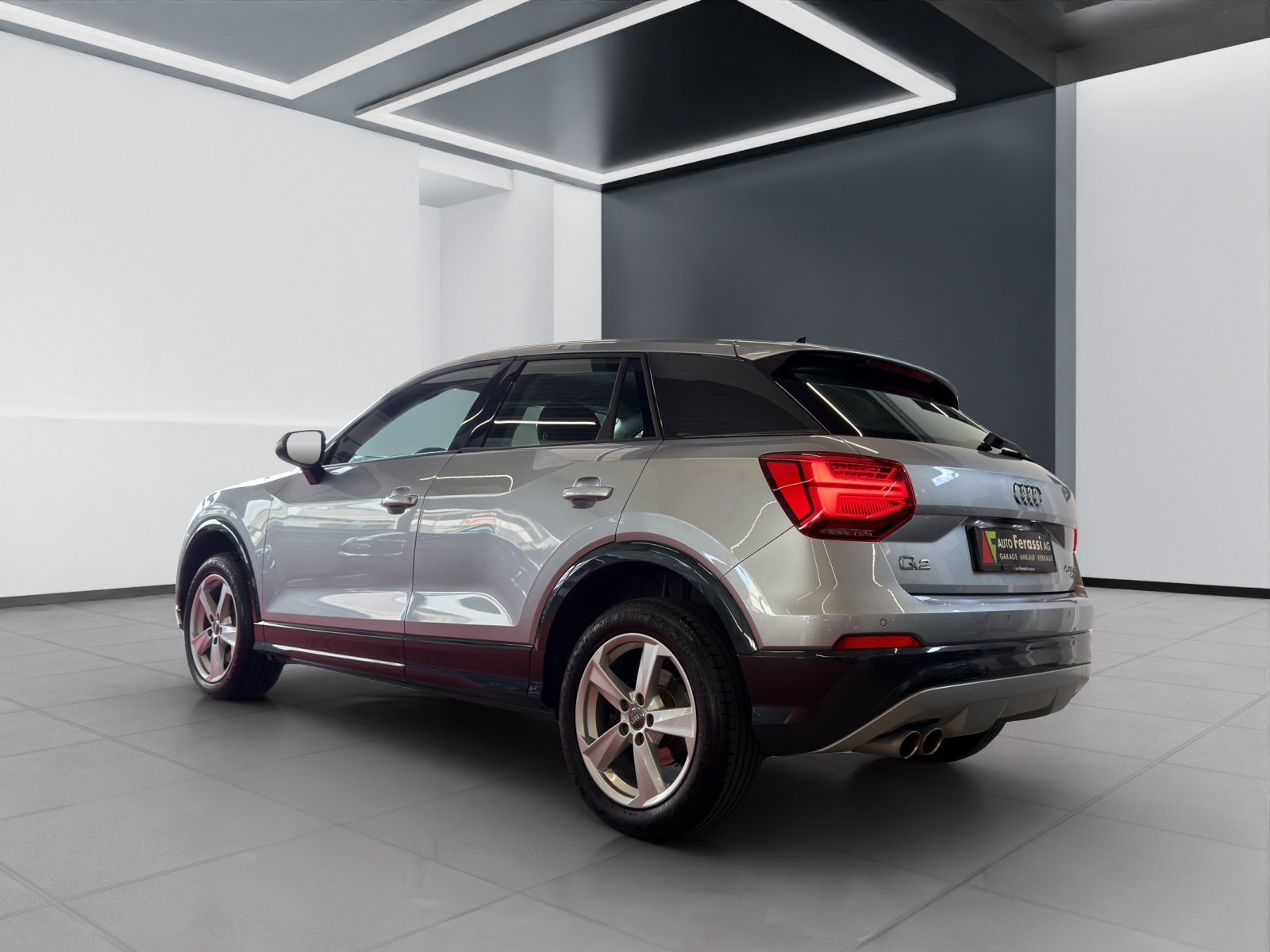 AUDI Q2 2.0 TFSI sport quattro S-tronic-showroom-element-3