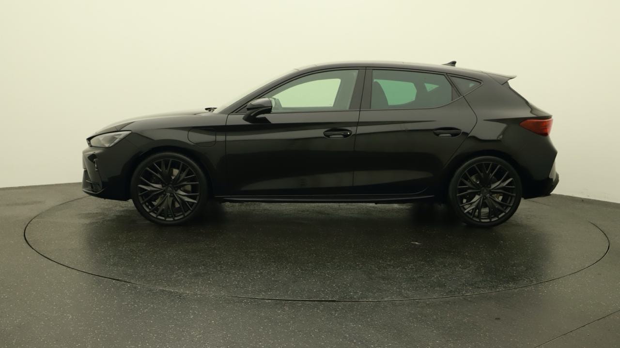 CUPRA LEON 1.5 e-HYBRID pHEV VZ Black Edition-showroom-element-1