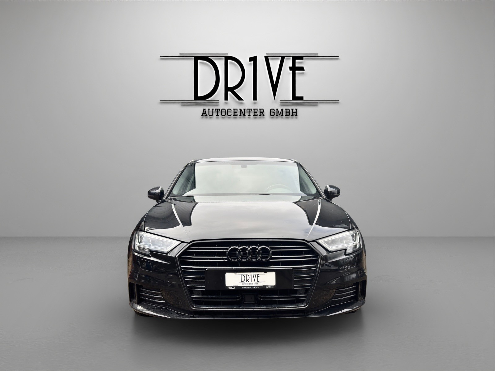 AUDI A3 Sportback 30 TDI Sport S-tronic-showroom-element-1