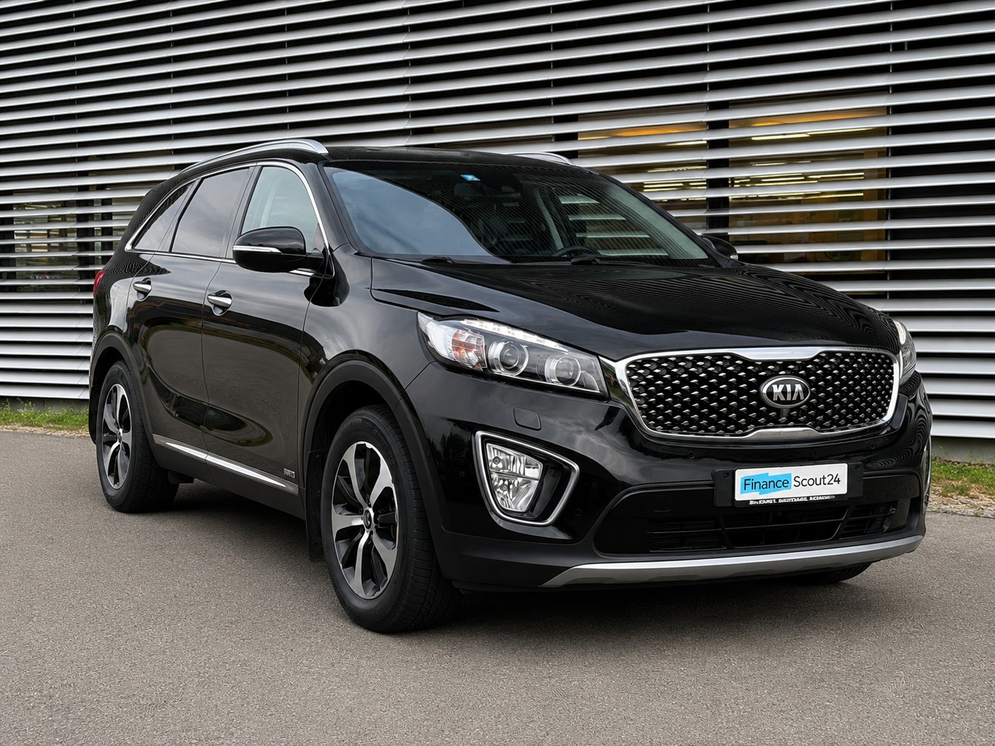 KIA Sorento 2.2 CRDI Style 7P. Automatic
