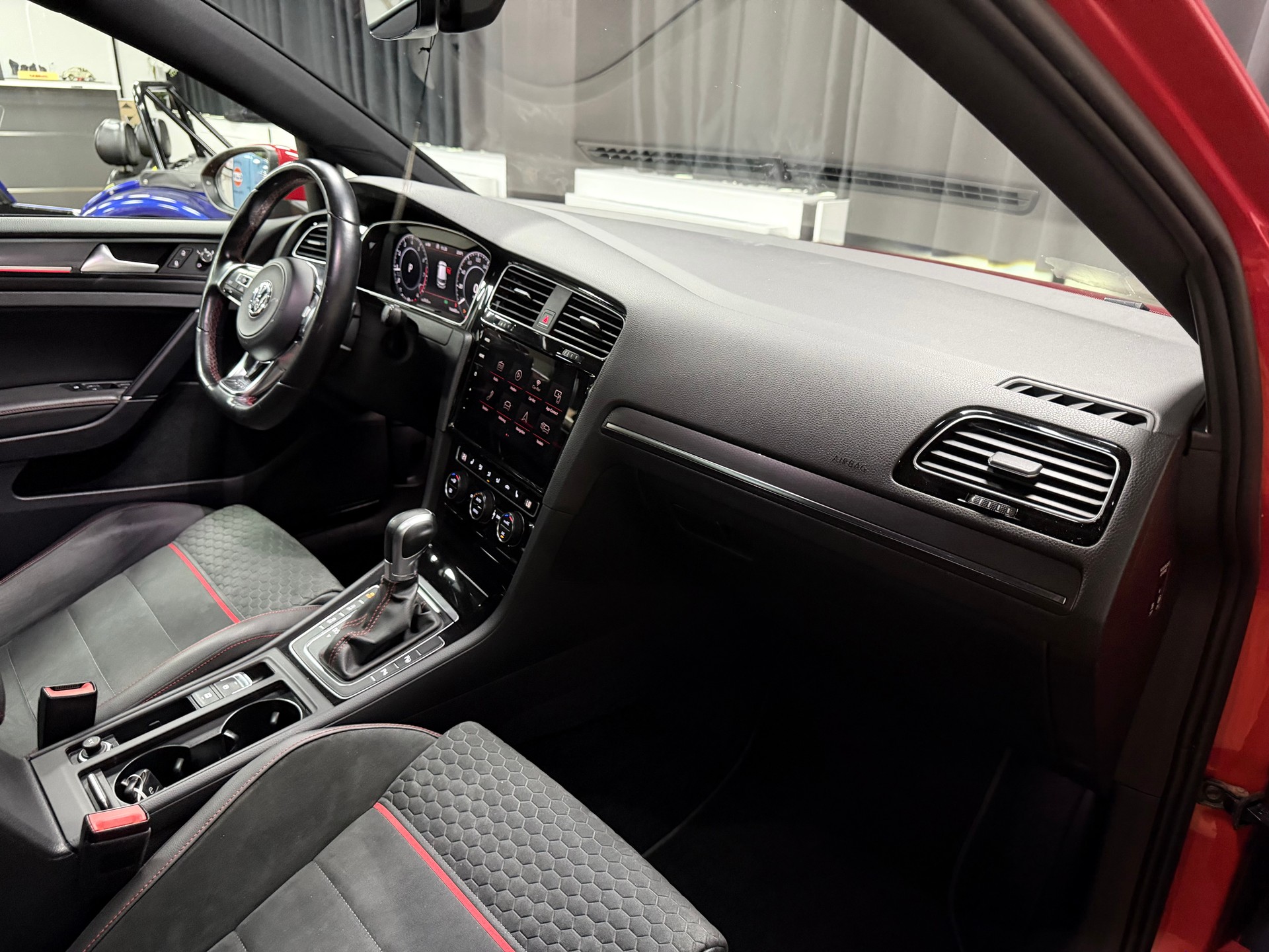 VW Golf 2.0 TSI GTI Performance DSG-image-29