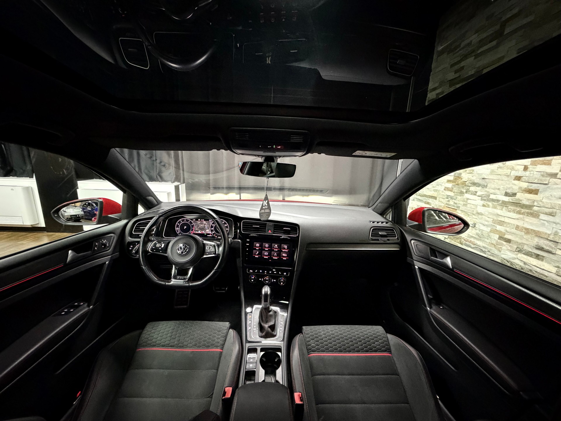 VW Golf 2.0 TSI GTI Performance DSG-image-26