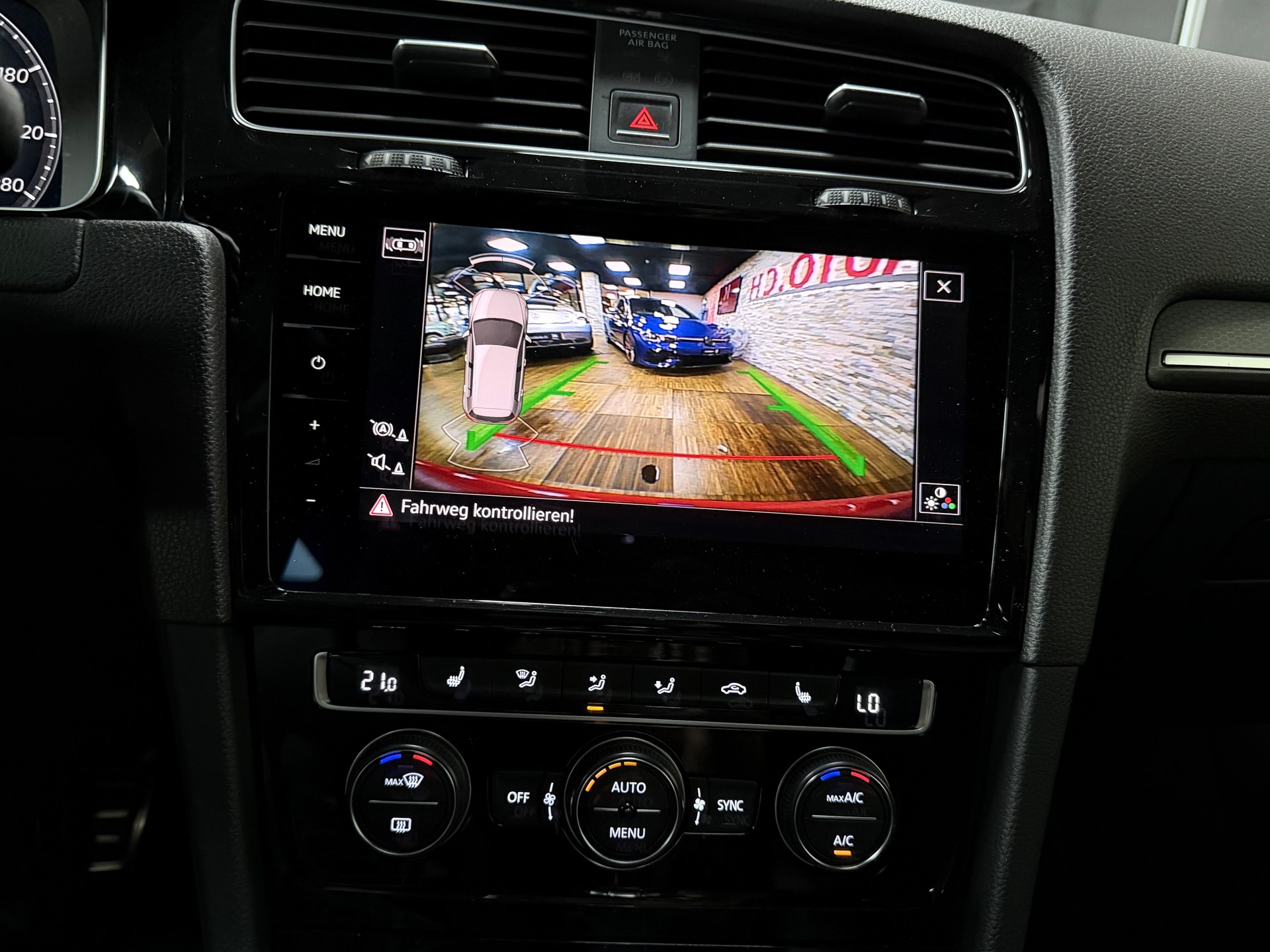 VW Golf 2.0 TSI GTI Performance DSG-image-18