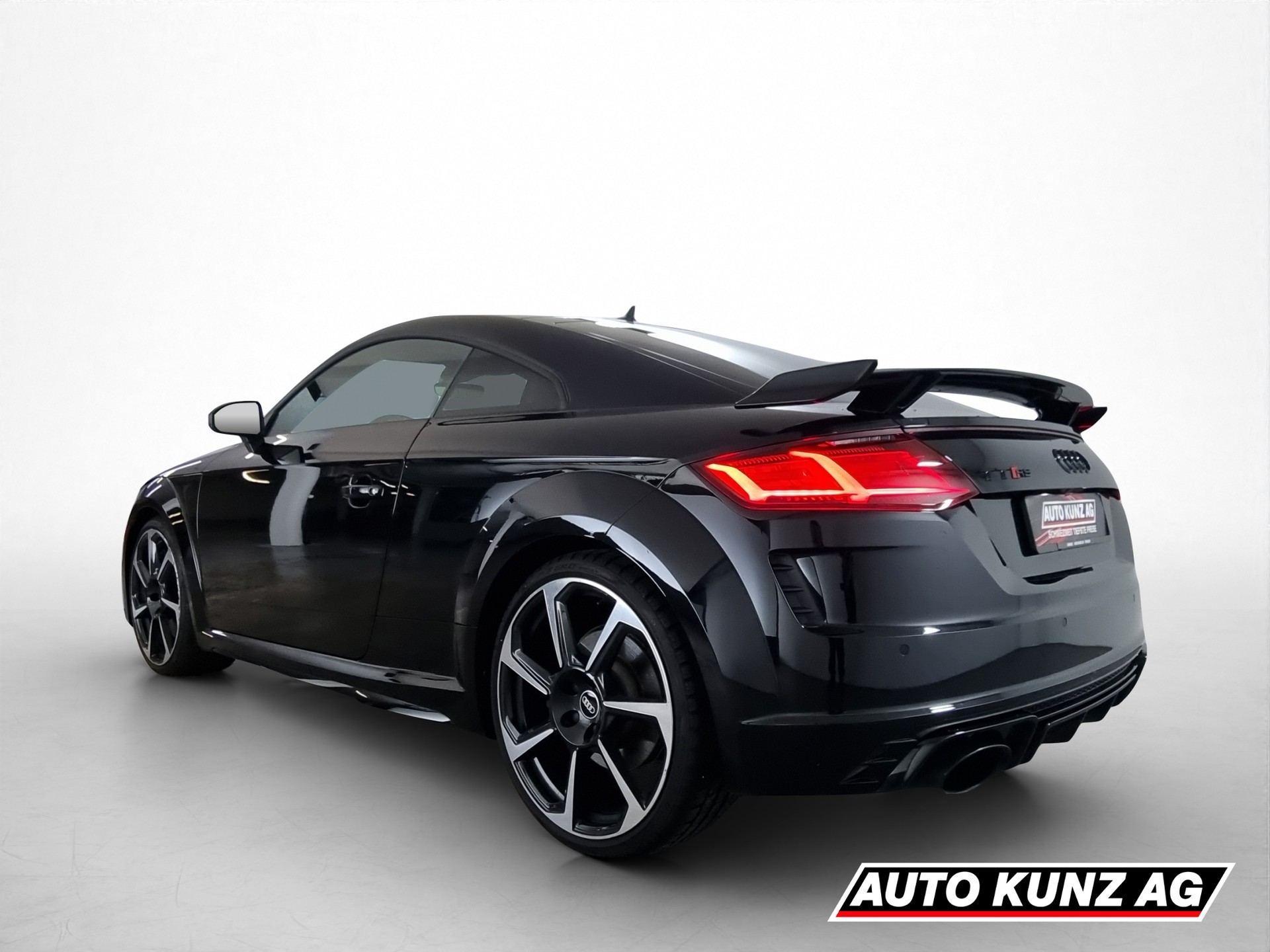 AUDI TT Coupé TTRS quattro S-tronic-showroom-element-3