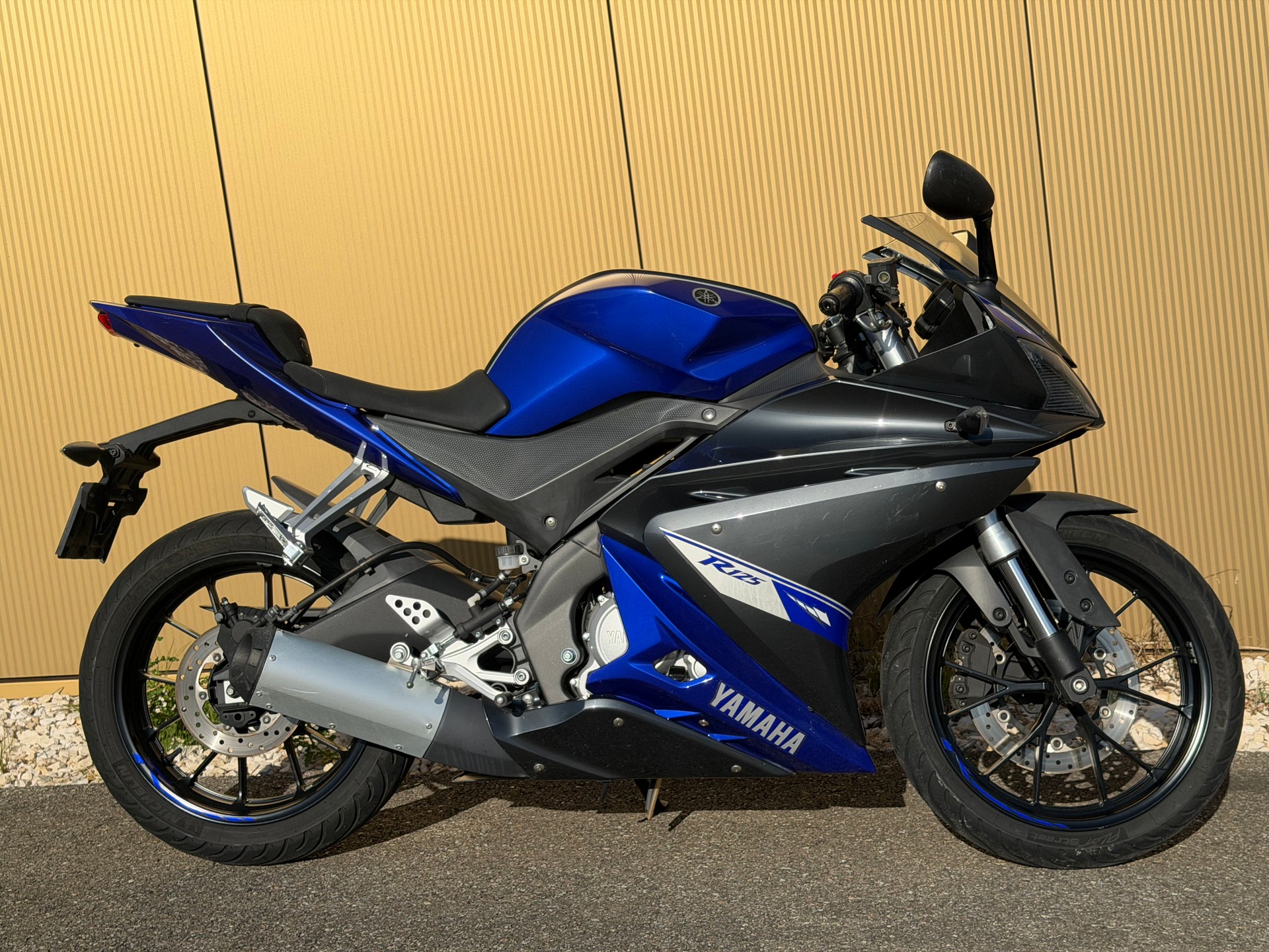YAMAHA YZF-R 125-image-3