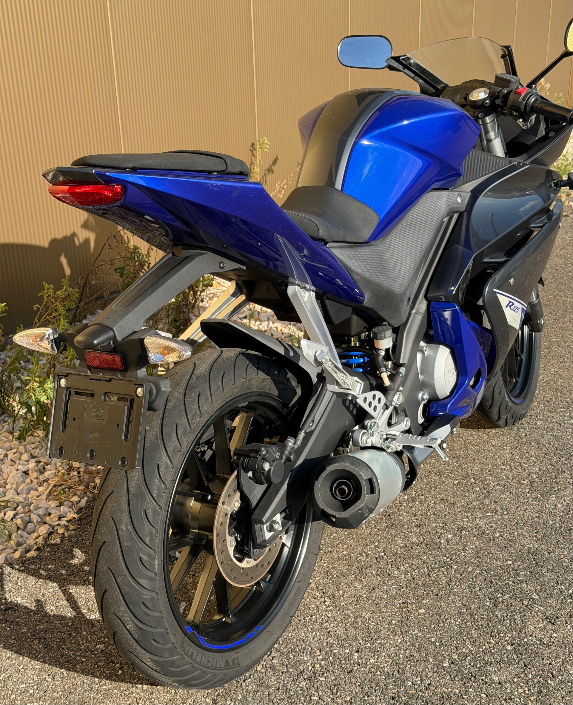 YAMAHA YZF-R 125-image-5