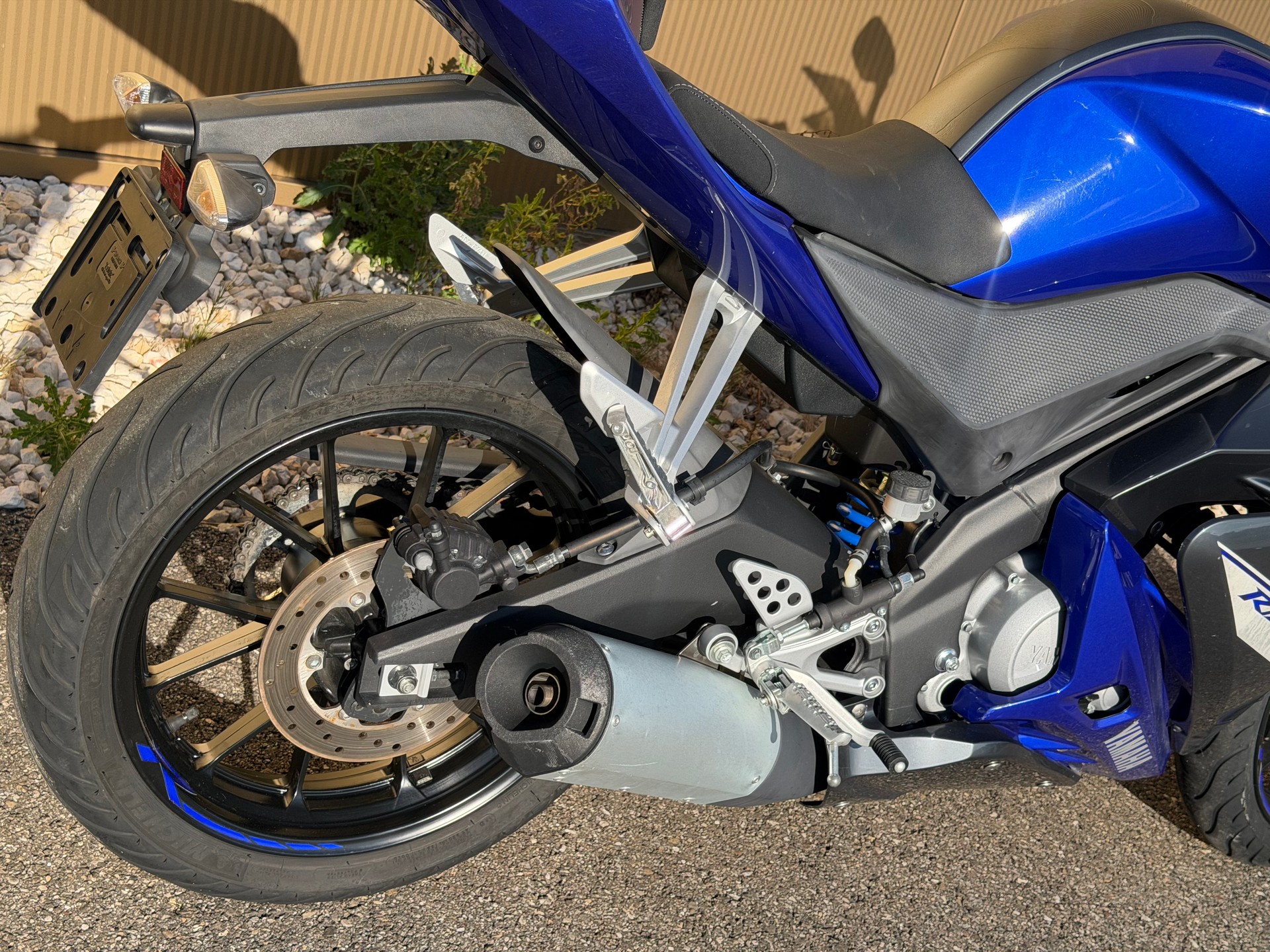 YAMAHA YZF-R 125-image-6