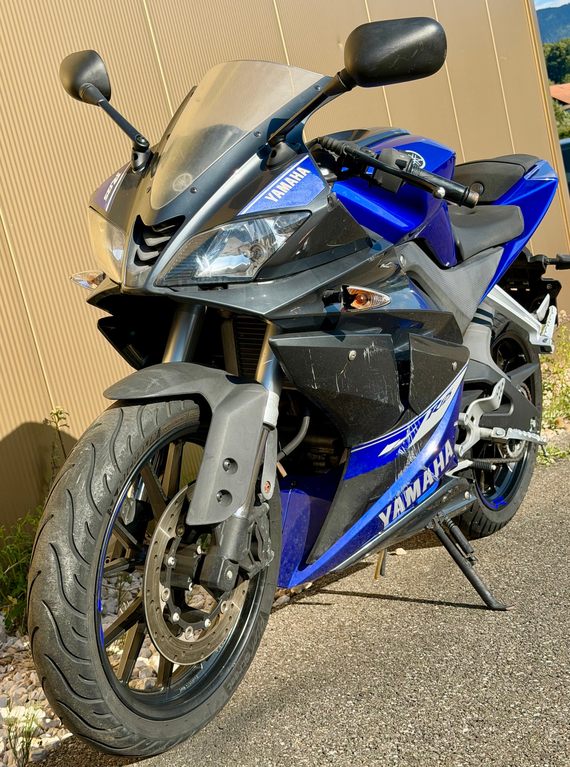 YAMAHA YZF-R 125-image-7
