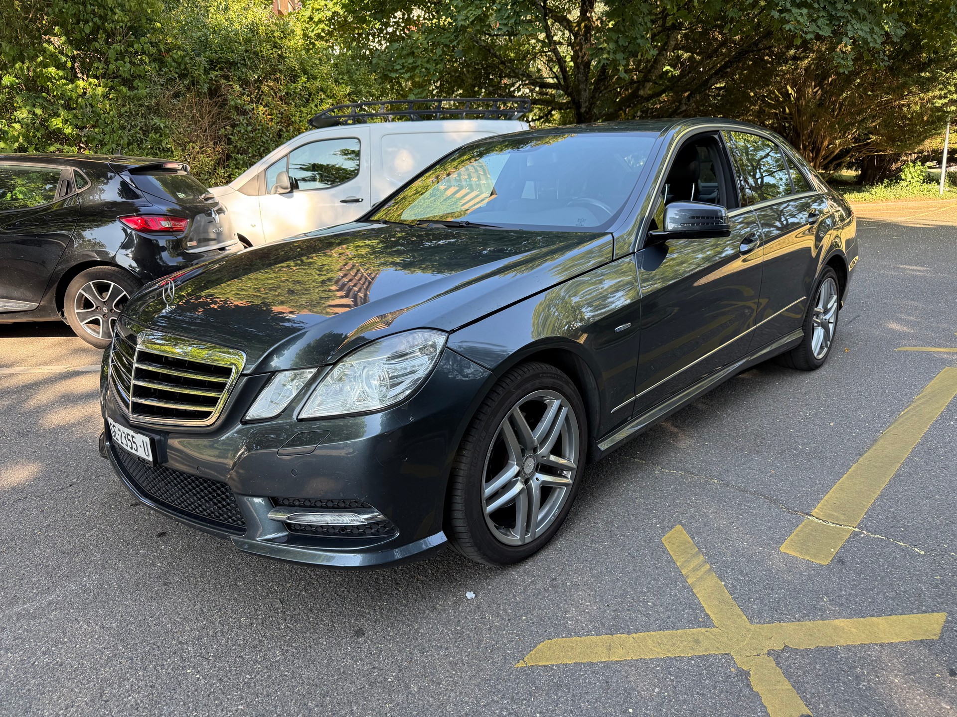 MERCEDES-BENZ E 300 CGI BlueEfficiency Elégance 4Matic 7G-Tronic