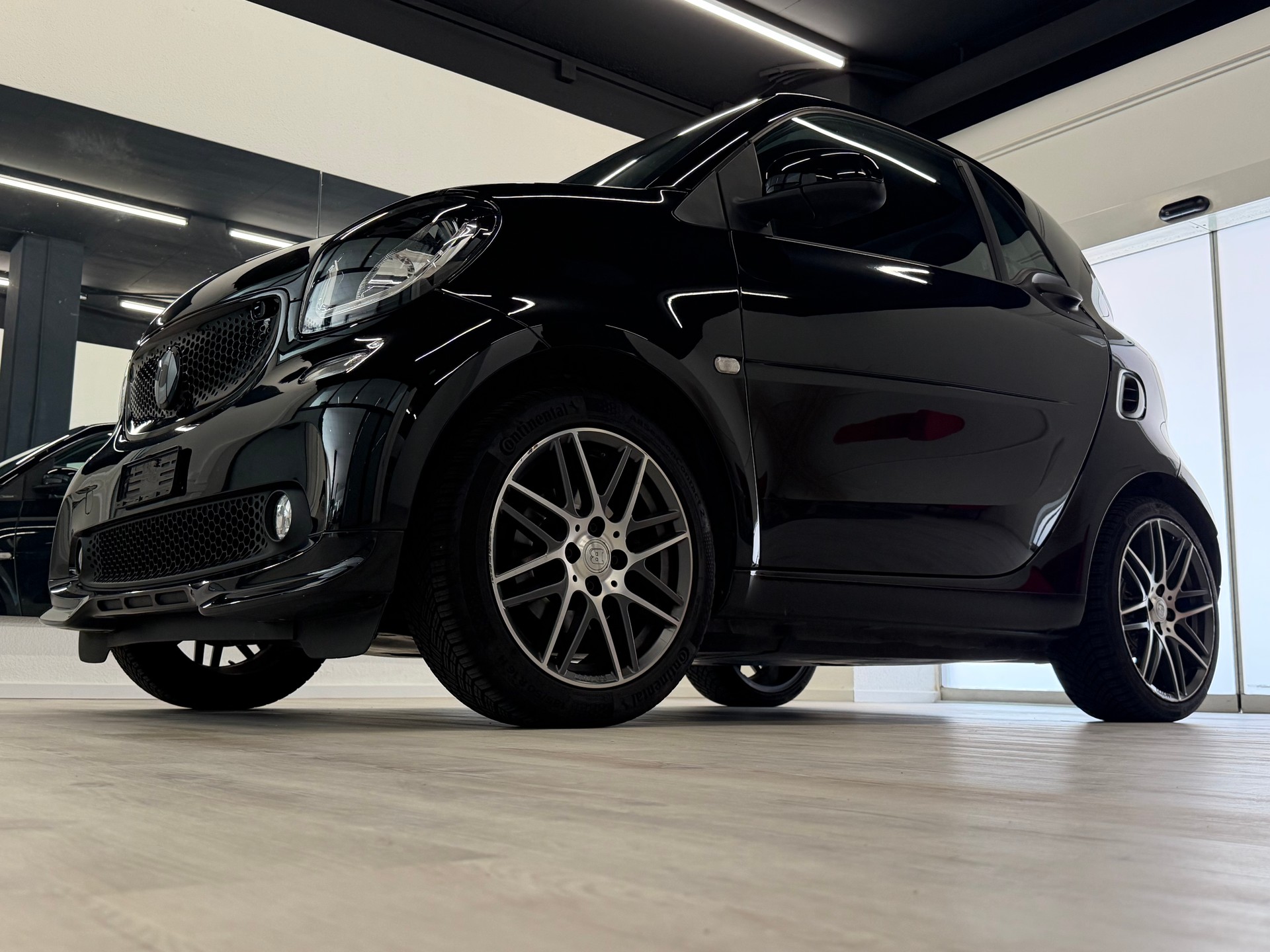 SMART fortwo Brabus Xclusive twinmatic-showroom-element-1