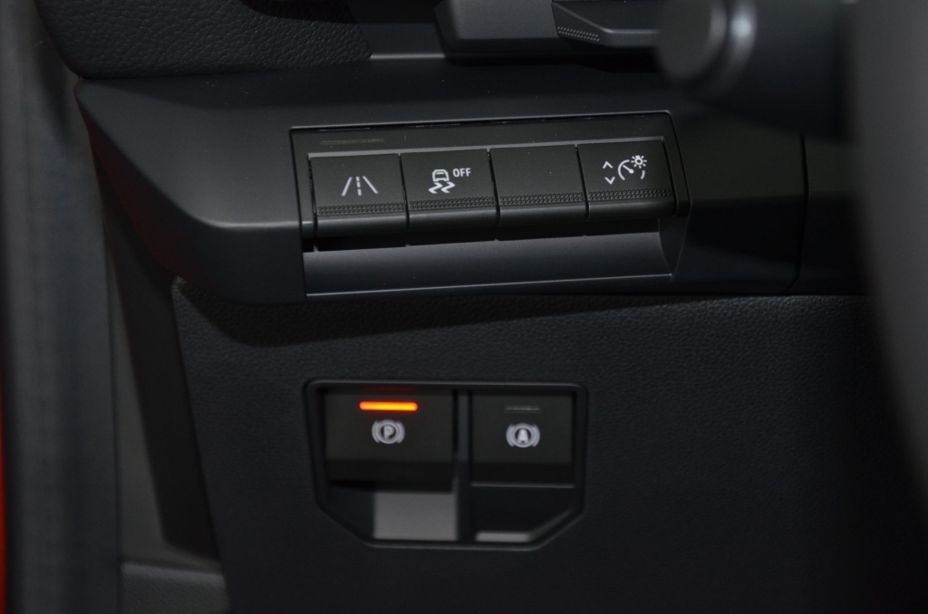 RENAULT Megane E-Tech EV60 *ICONIC*-image-20