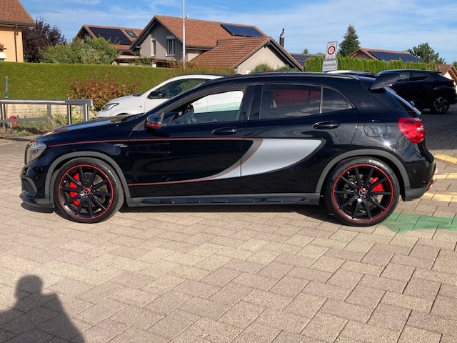 MERCEDES-BENZ GLA 45 AMG 4Matic 7G-DCT-image-8