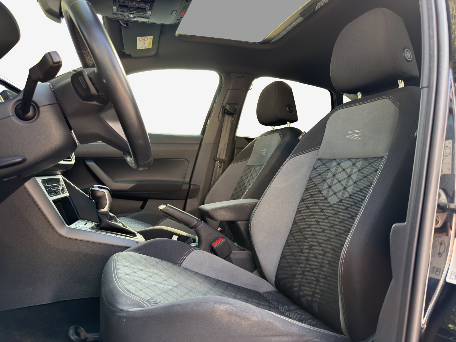 VW Taigo 1.5 TSI R-Line DSG-image-7