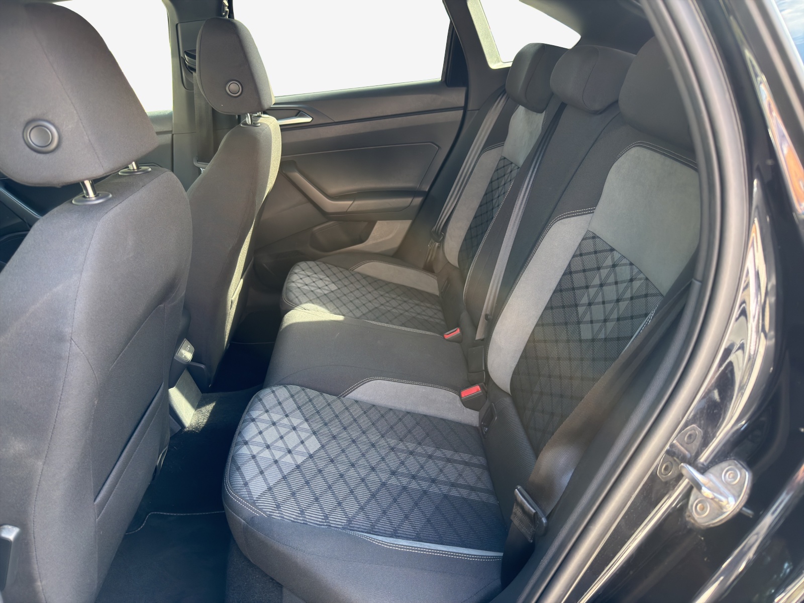 VW Taigo 1.5 TSI R-Line DSG-image-11