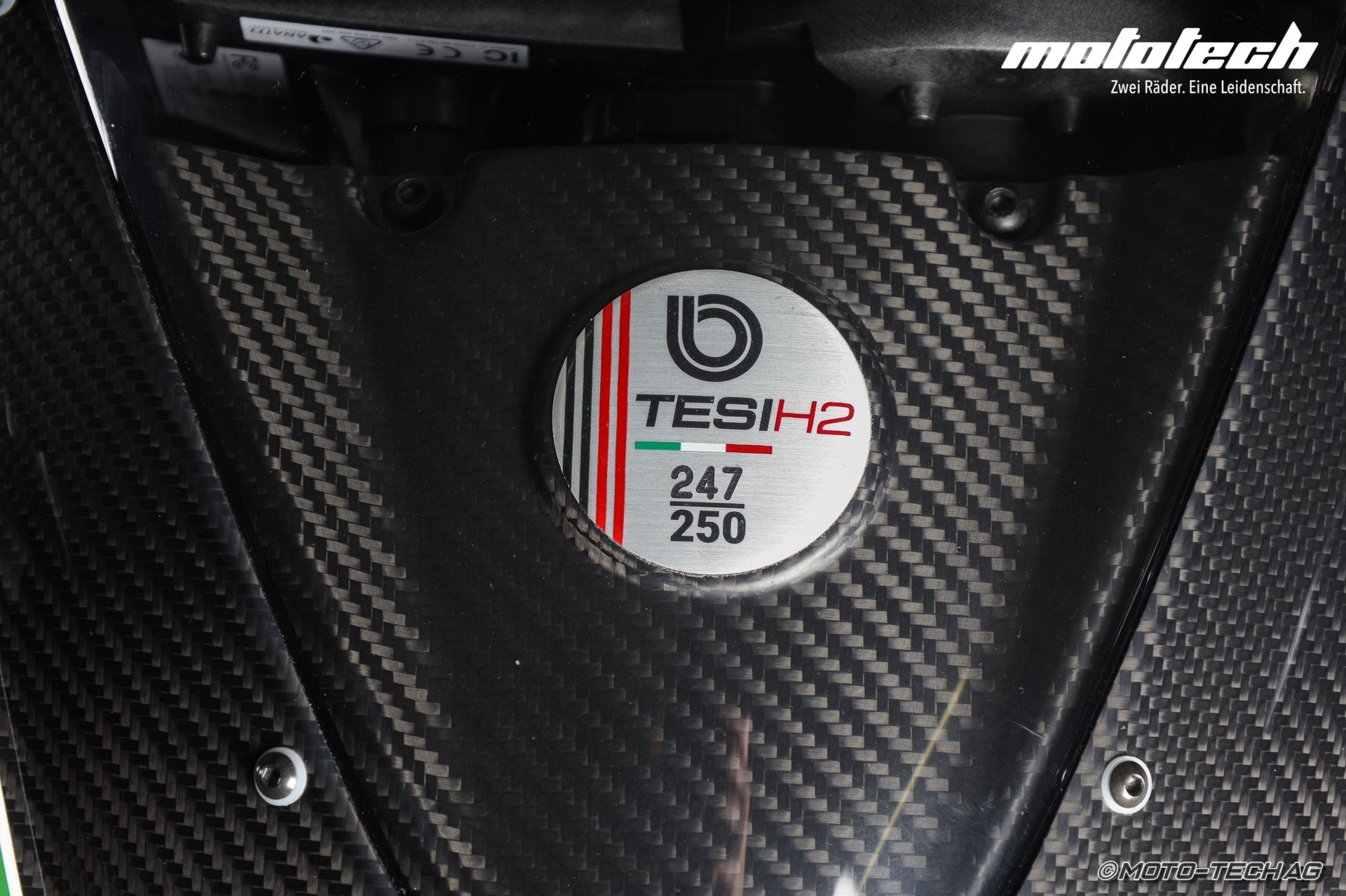 BIMOTA TESI H2 CARBON-image-7