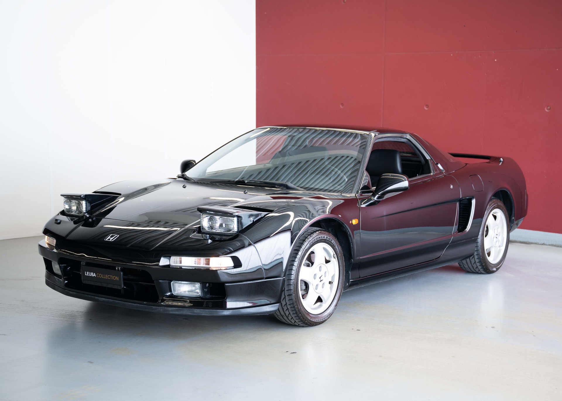 HONDA NSX 3.0i-24 V6 (Swiss car, 1st paint, 1st hand, full Honda service history, mint condition)-image-4