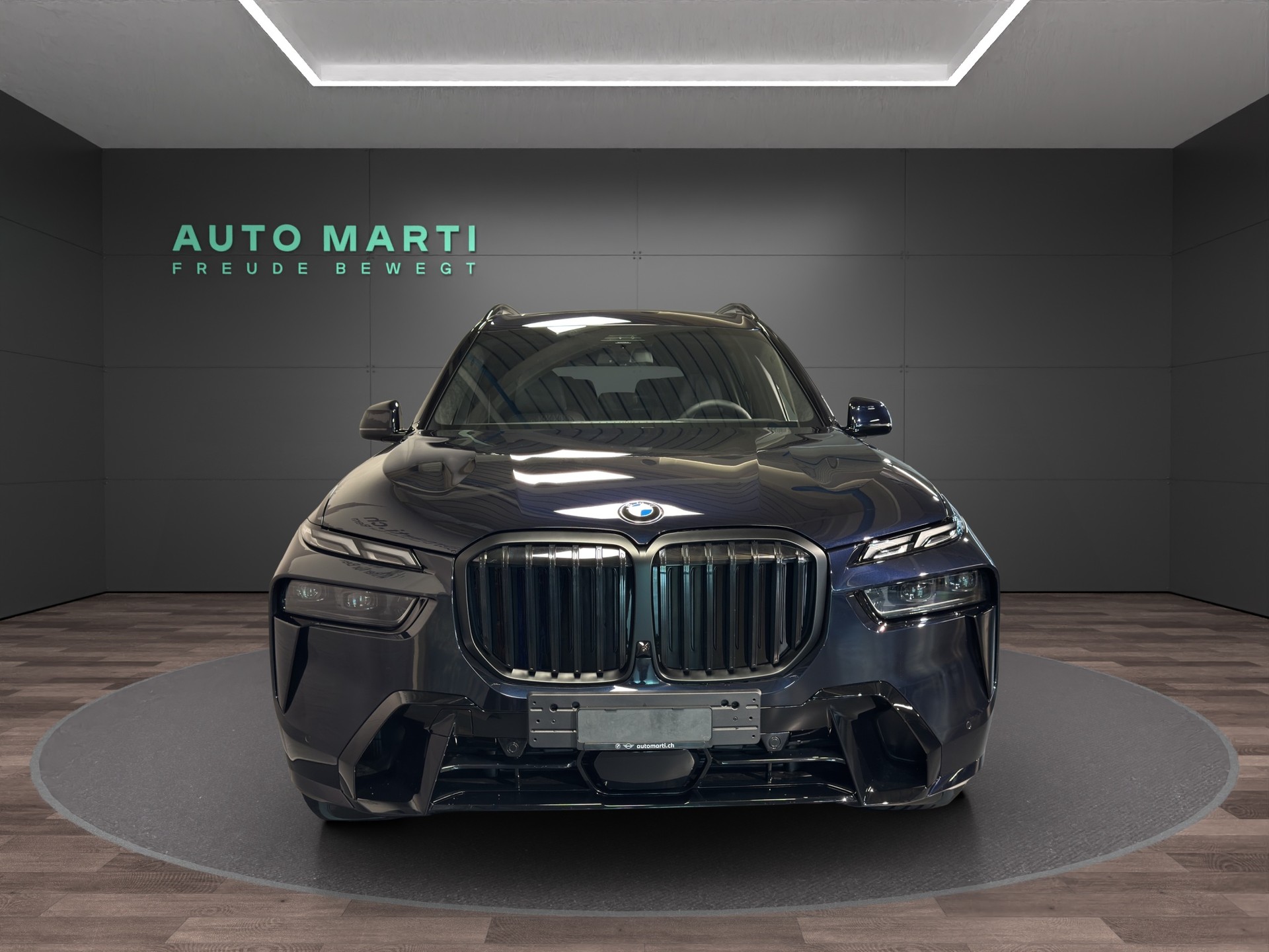 BMW X7 40d xDrive SAG-showroom-element-1