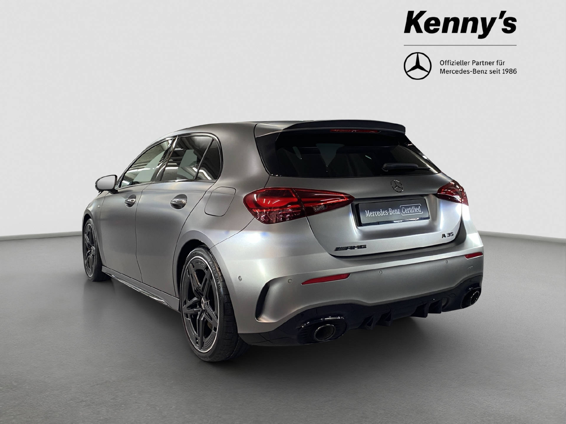 MERCEDES-BENZ A 35 AMG 4MATIC-showroom-element-3