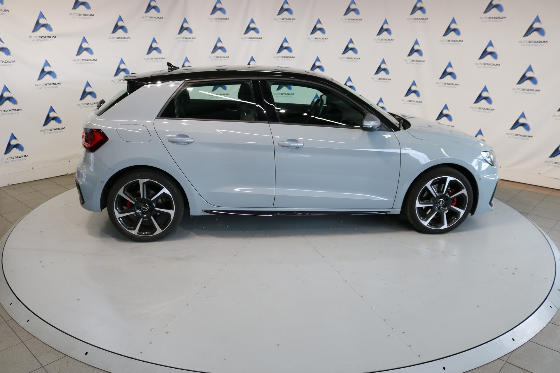 AUDI A1 Sportback 40 TFSI S Line S-tronic-image-25