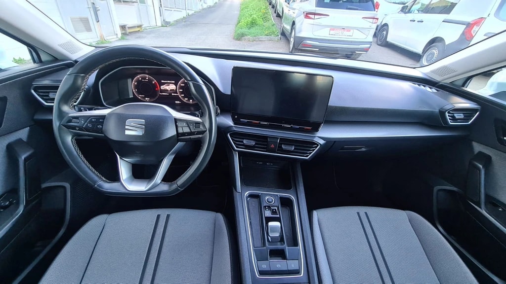 SEAT Leon ST 2.0 TDI EVO DSG Style ** Full Digital Cockpit ** Parklehnassistanz **Gr.Navi ** Parkhilfe ** Neues Modell 2022 ** Ab MFK-image-12