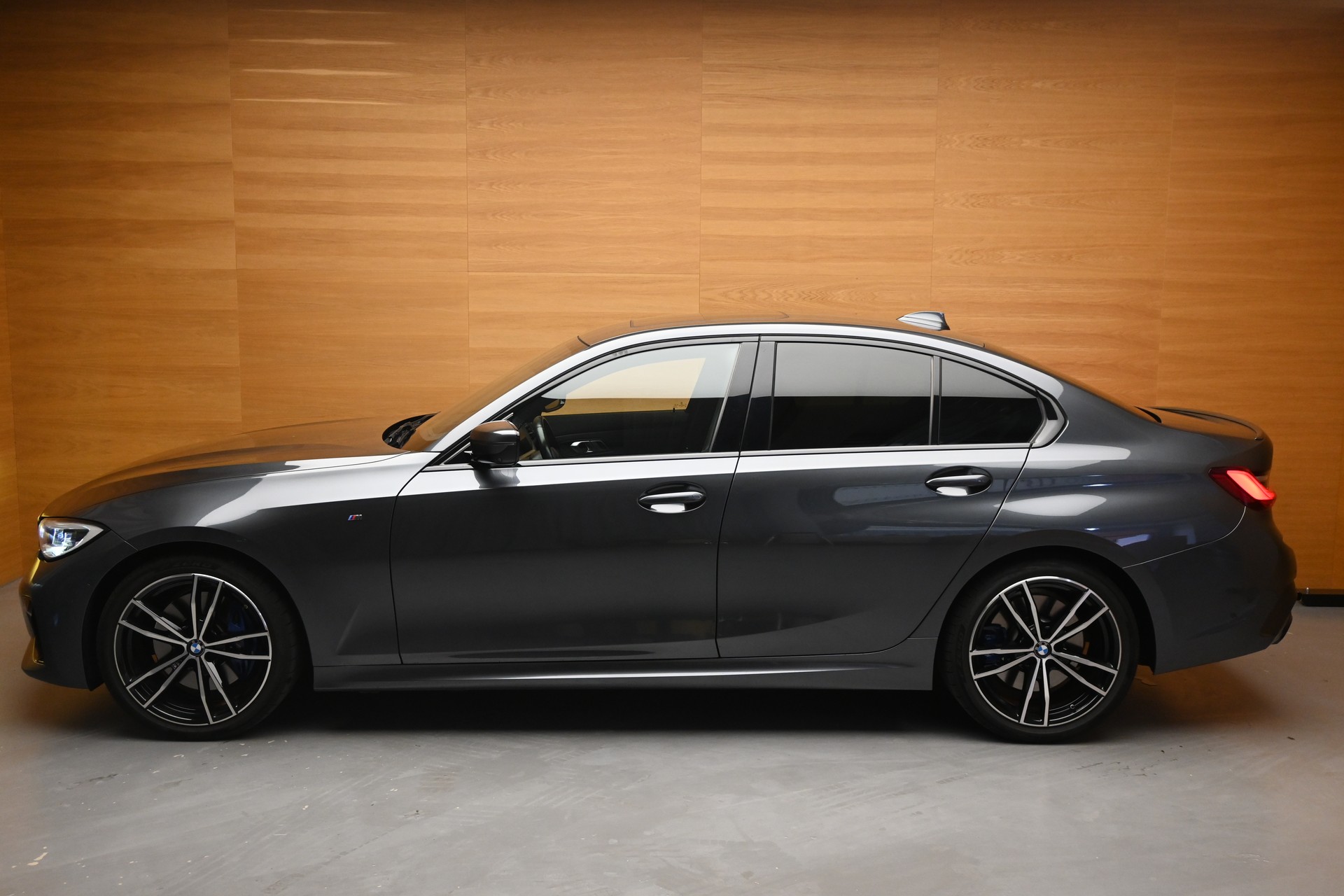 BMW M340d xDrive 48V Steptronic M- Sport*-showroom-element-3