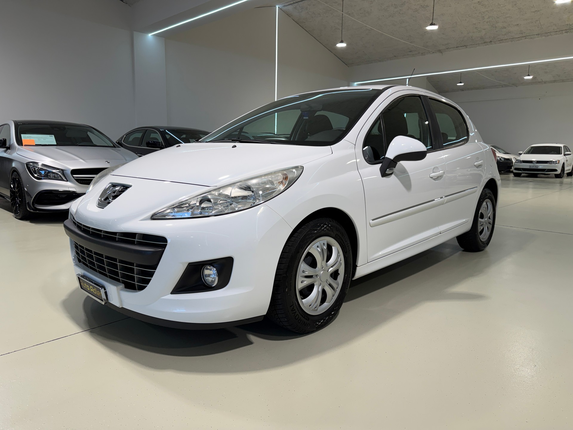 PEUGEOT 207 1.4 16V Active-showroom-element-1