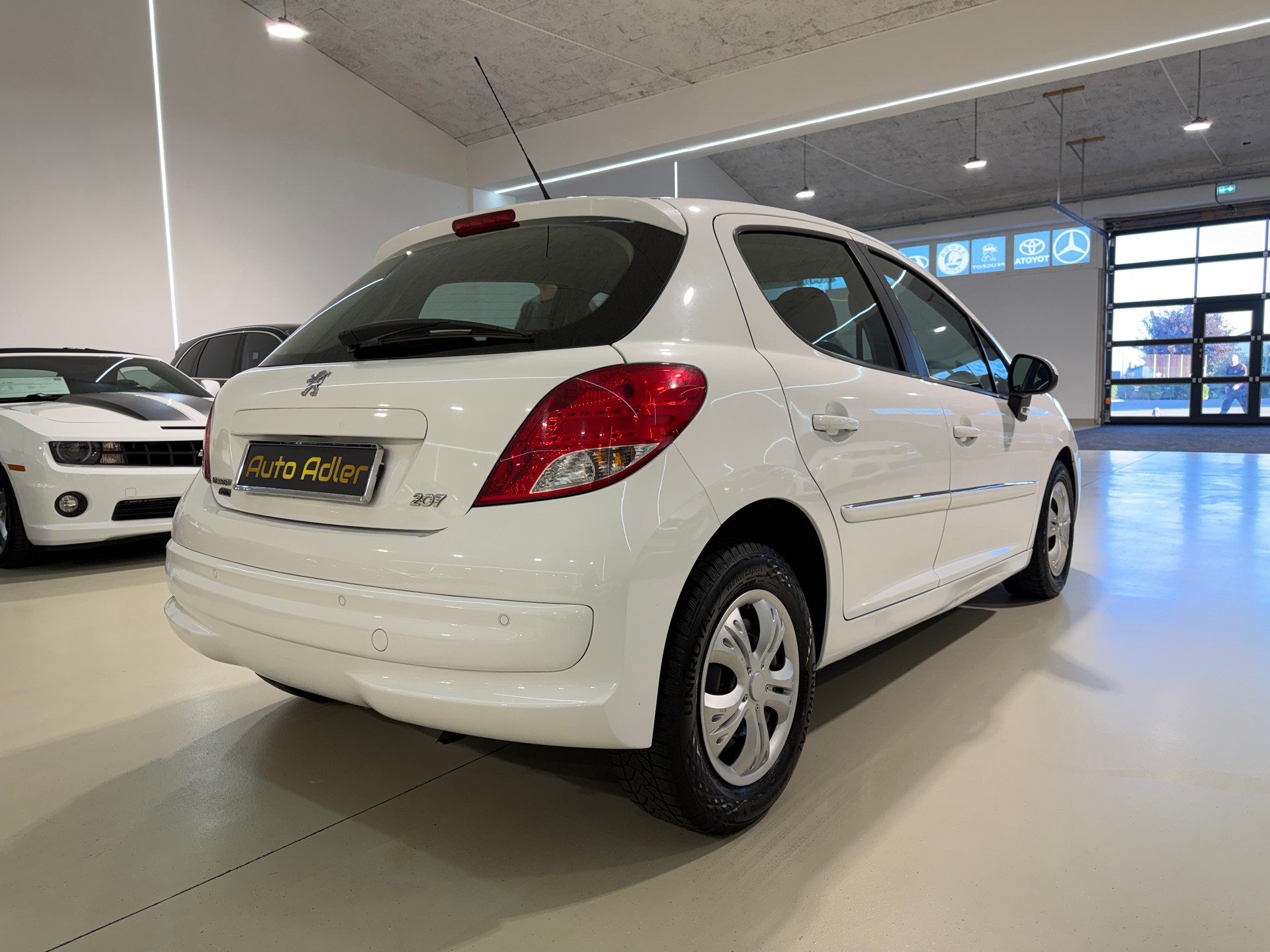 PEUGEOT 207 1.4 16V Active-image-5