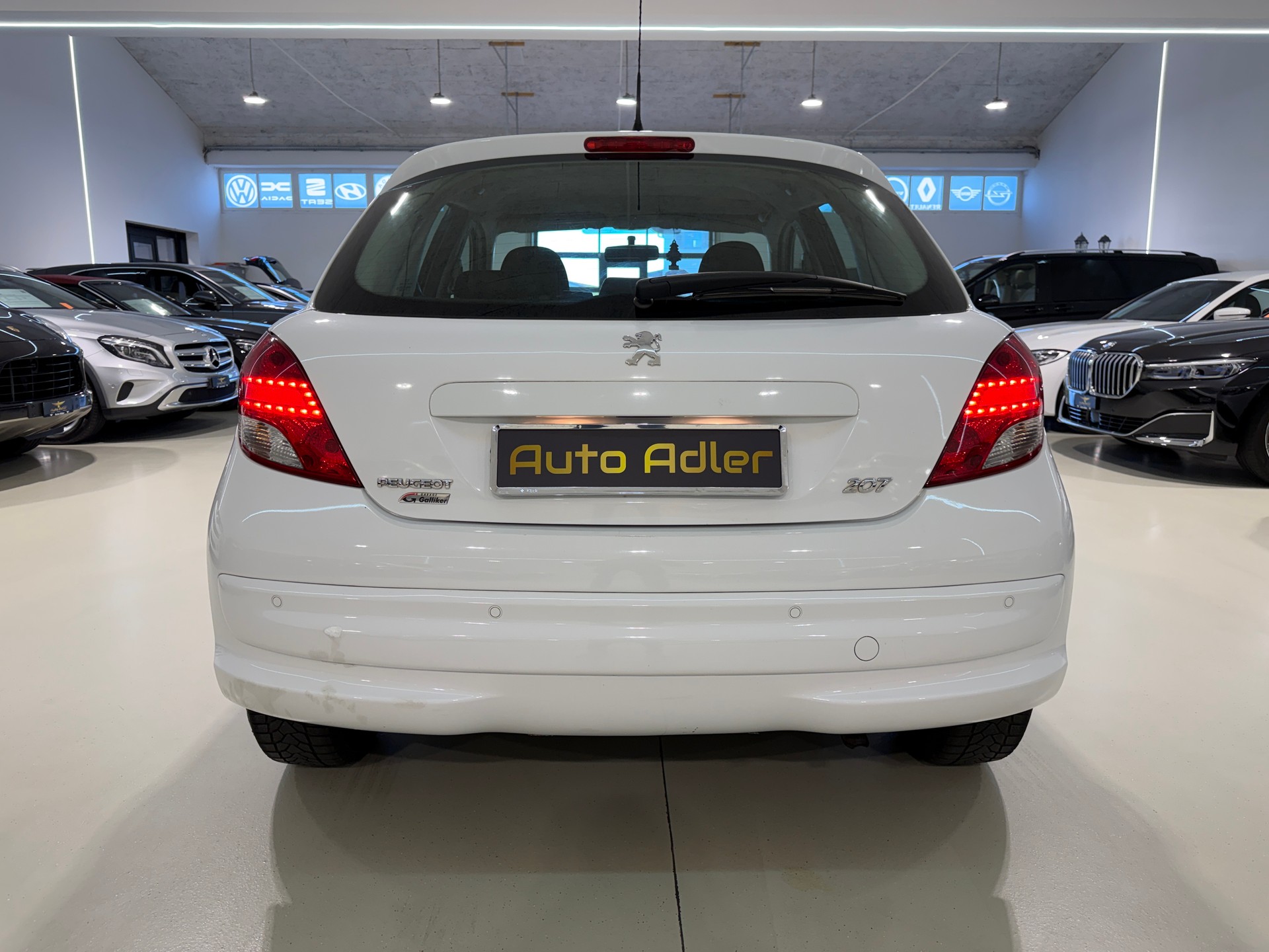 PEUGEOT 207 1.4 16V Active-image-16