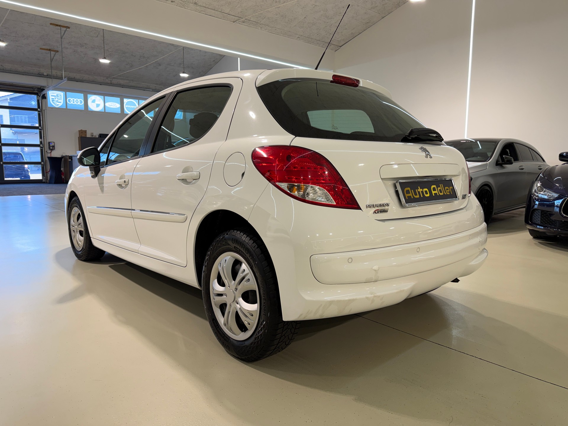 PEUGEOT 207 1.4 16V Active-image-4