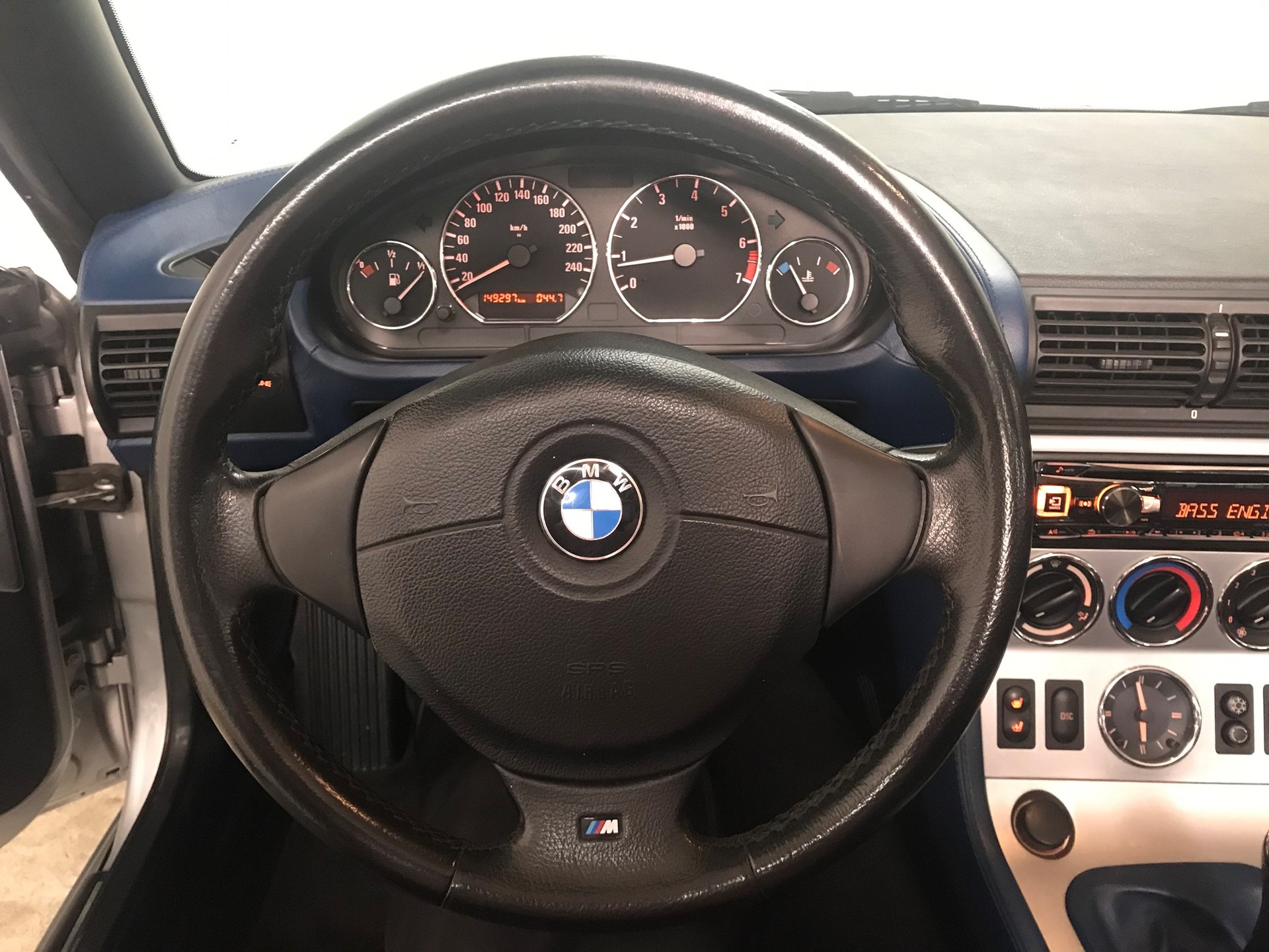 BMW Z3 3.0i Roadster, Klima, Hi-Fi System Harman Kardon, El. Verdeck, Sportsitze, Bicolor-Interieur, top gepflegter Zustand-image-10