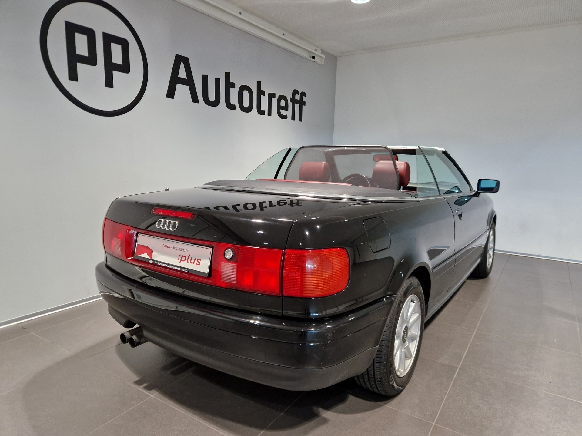 AUDI Cabriolet 2.6 E Elégance-image-8